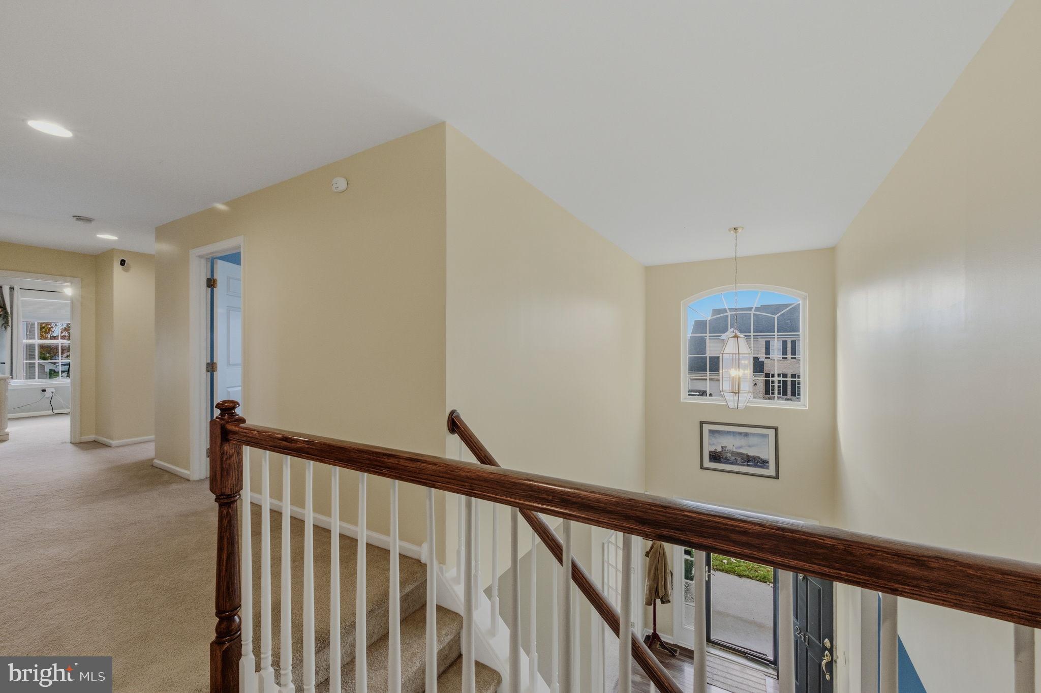 THE LEGENDS - Residential