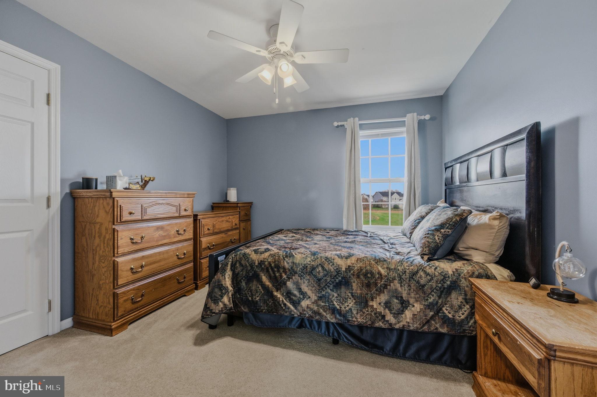 THE LEGENDS - Residential