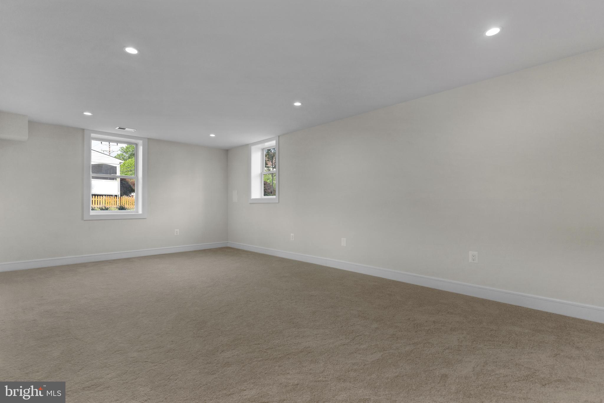 DOUGLAS PARK - Residential