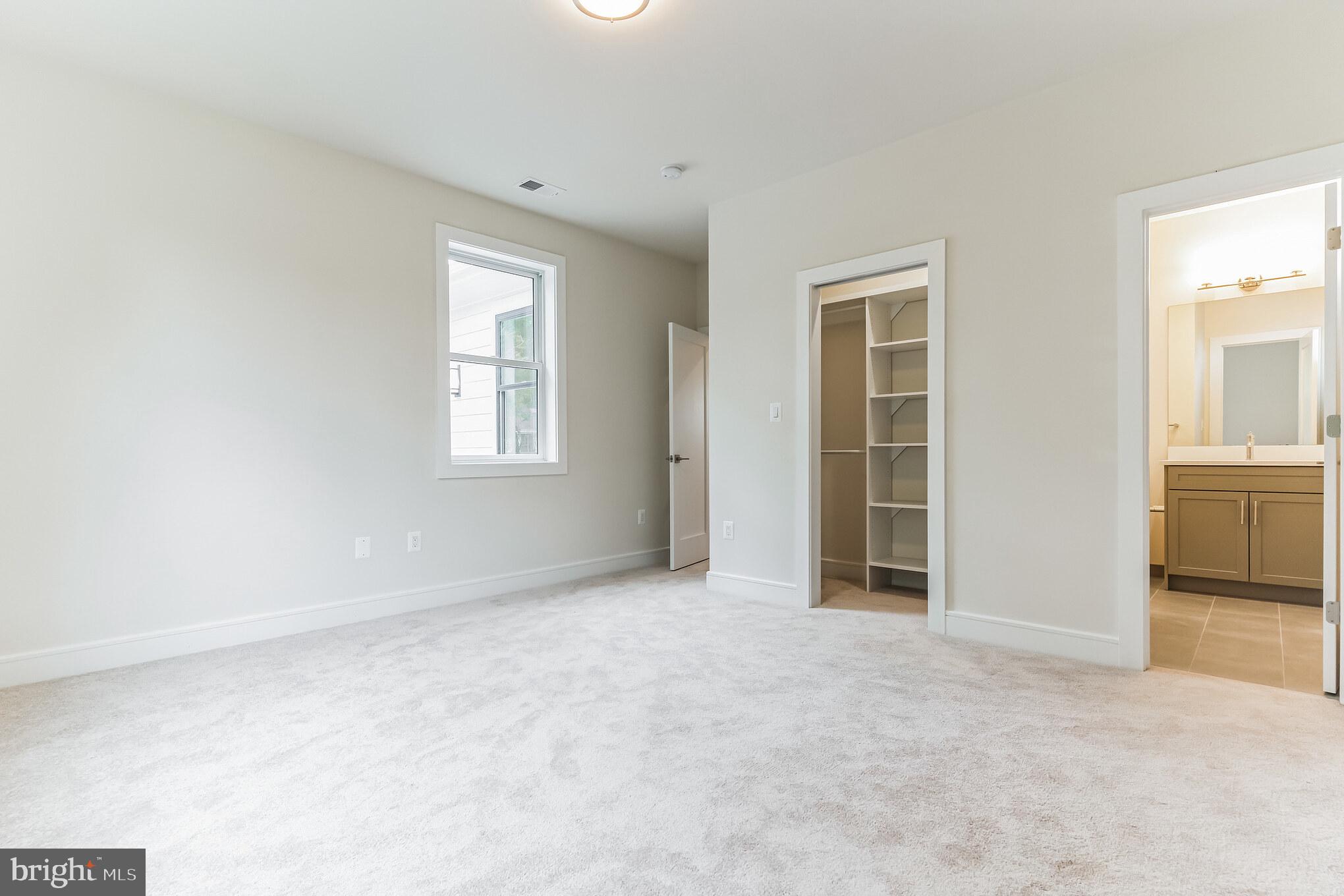 DOUGLAS PARK - Residential