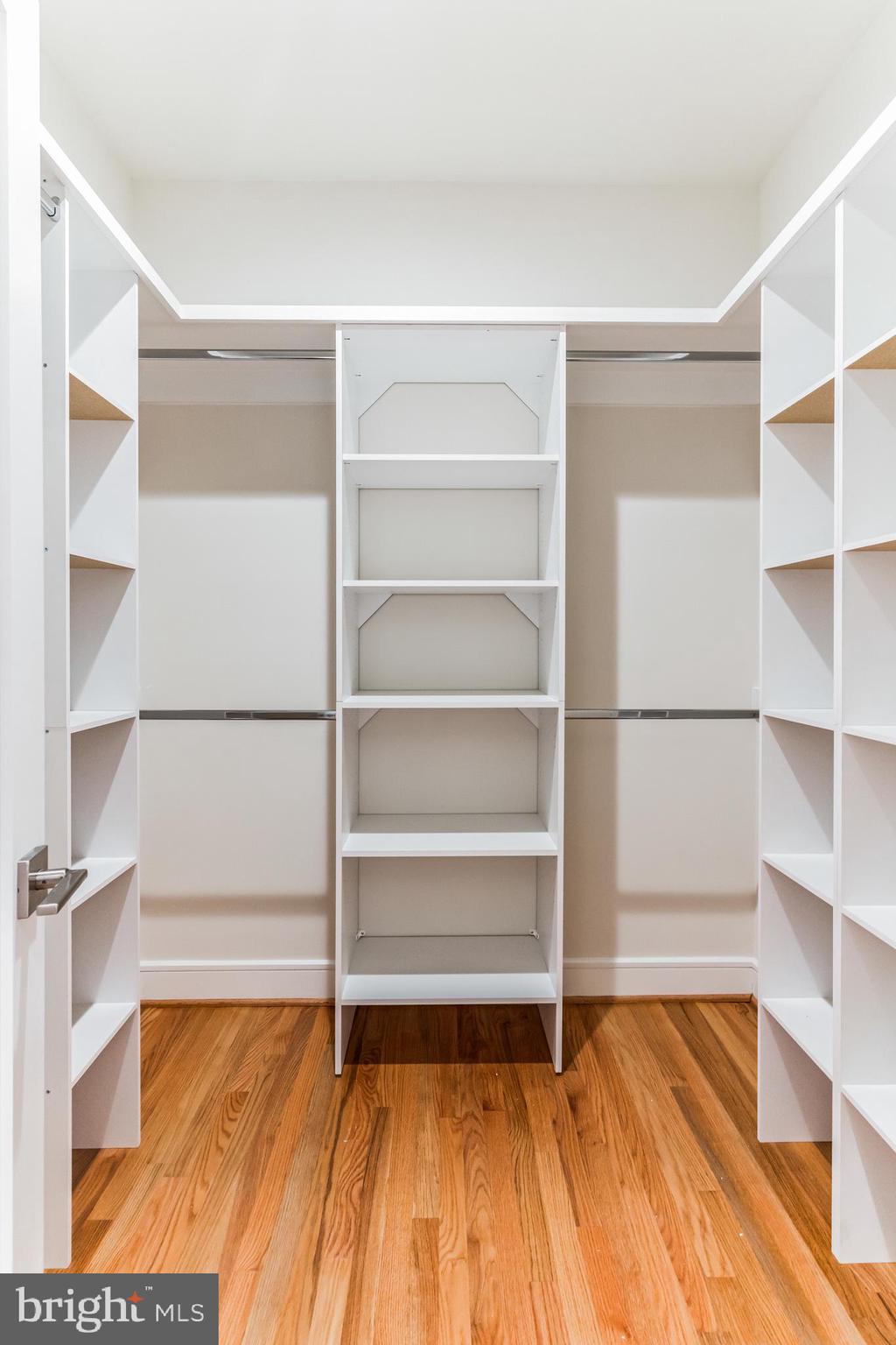 DOUGLAS PARK - Residential