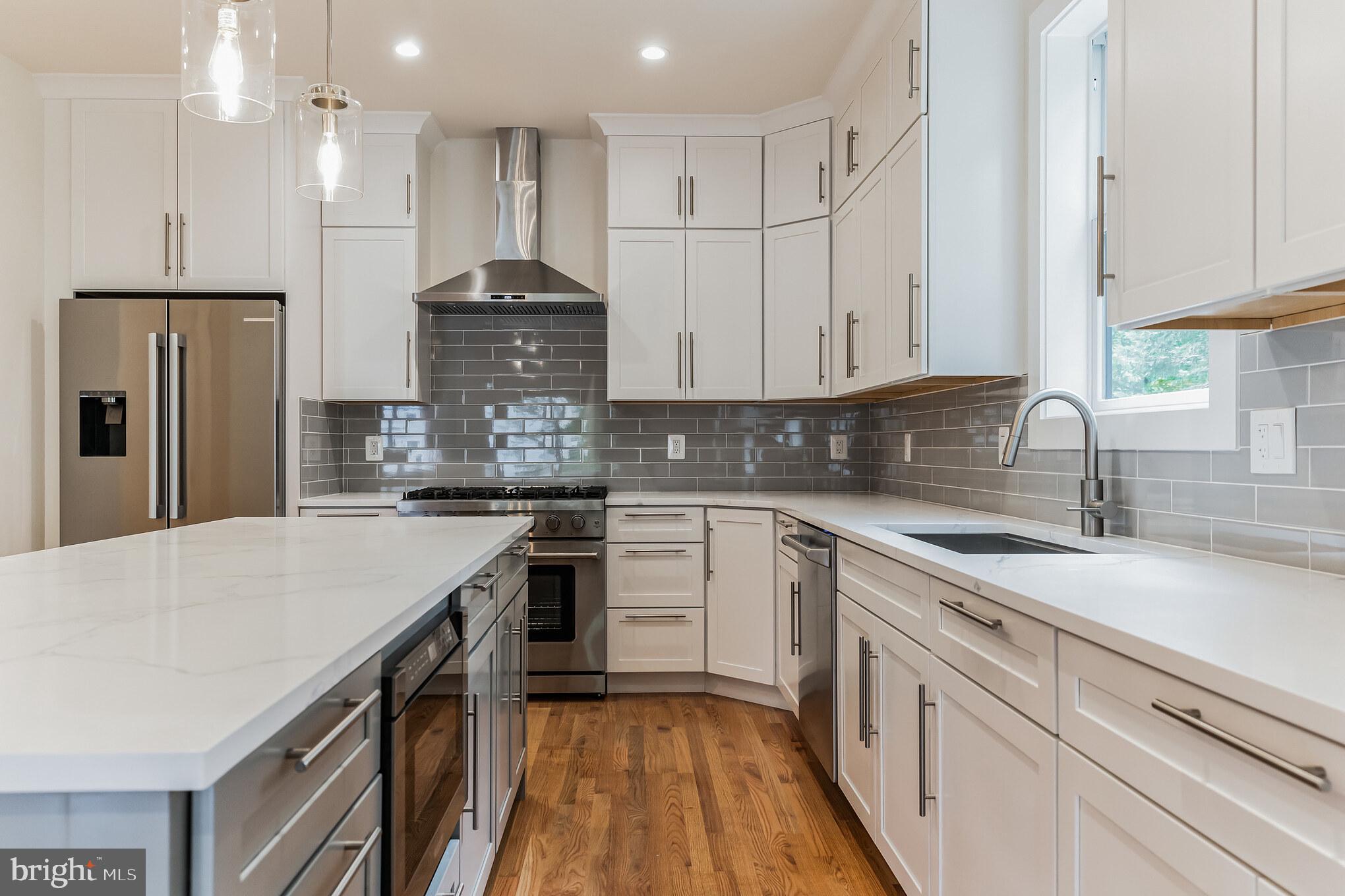 DOUGLAS PARK - Residential