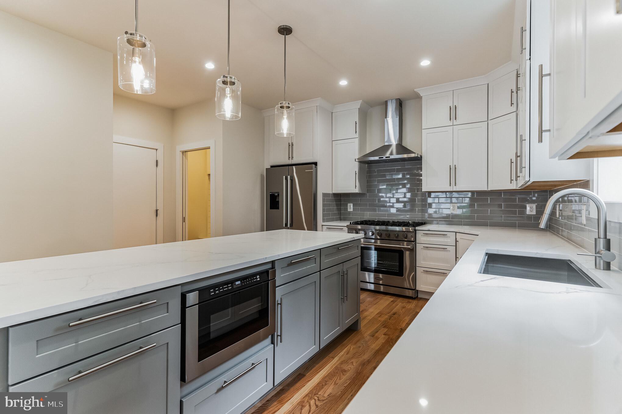 DOUGLAS PARK - Residential