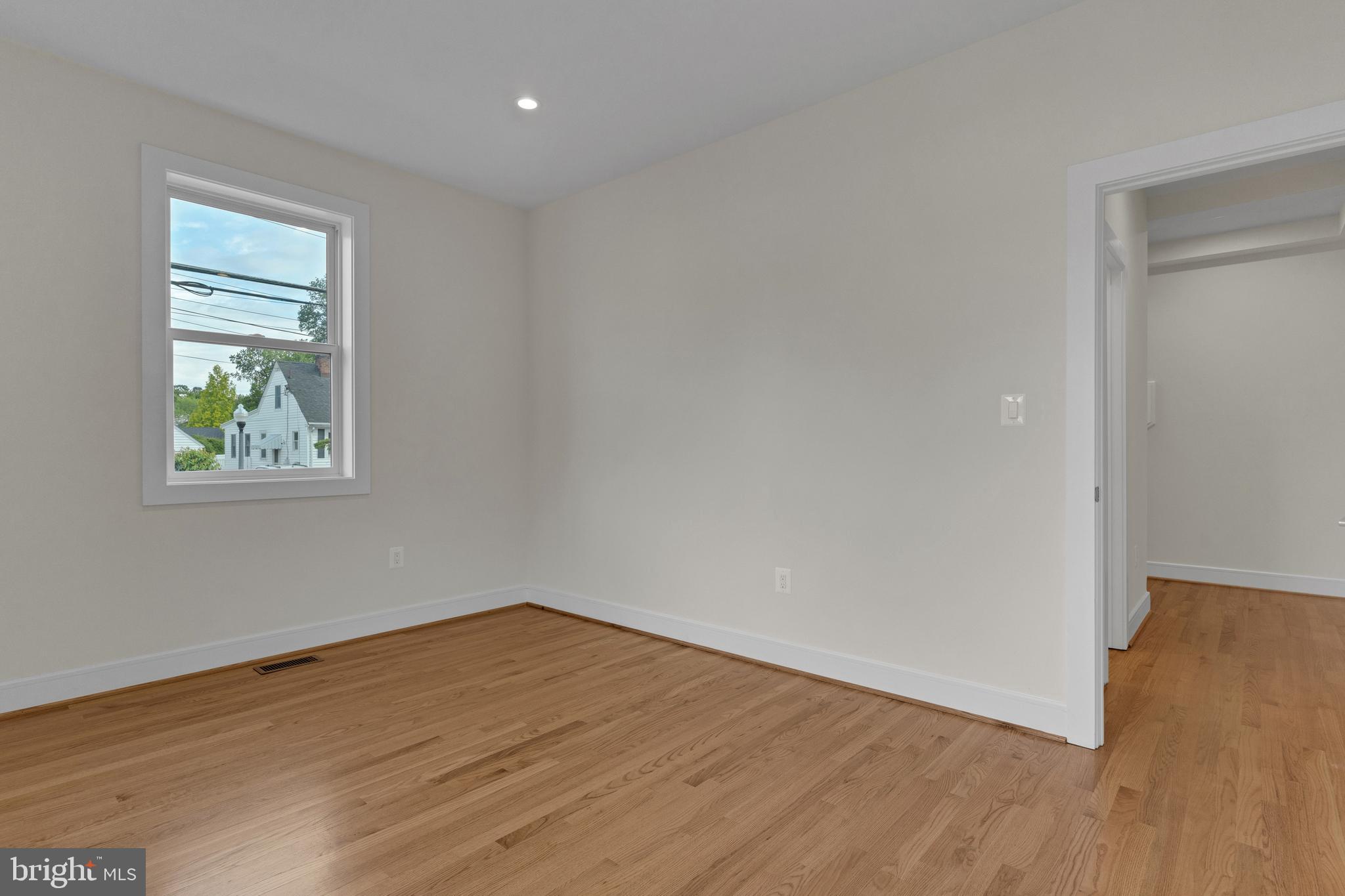 DOUGLAS PARK - Residential