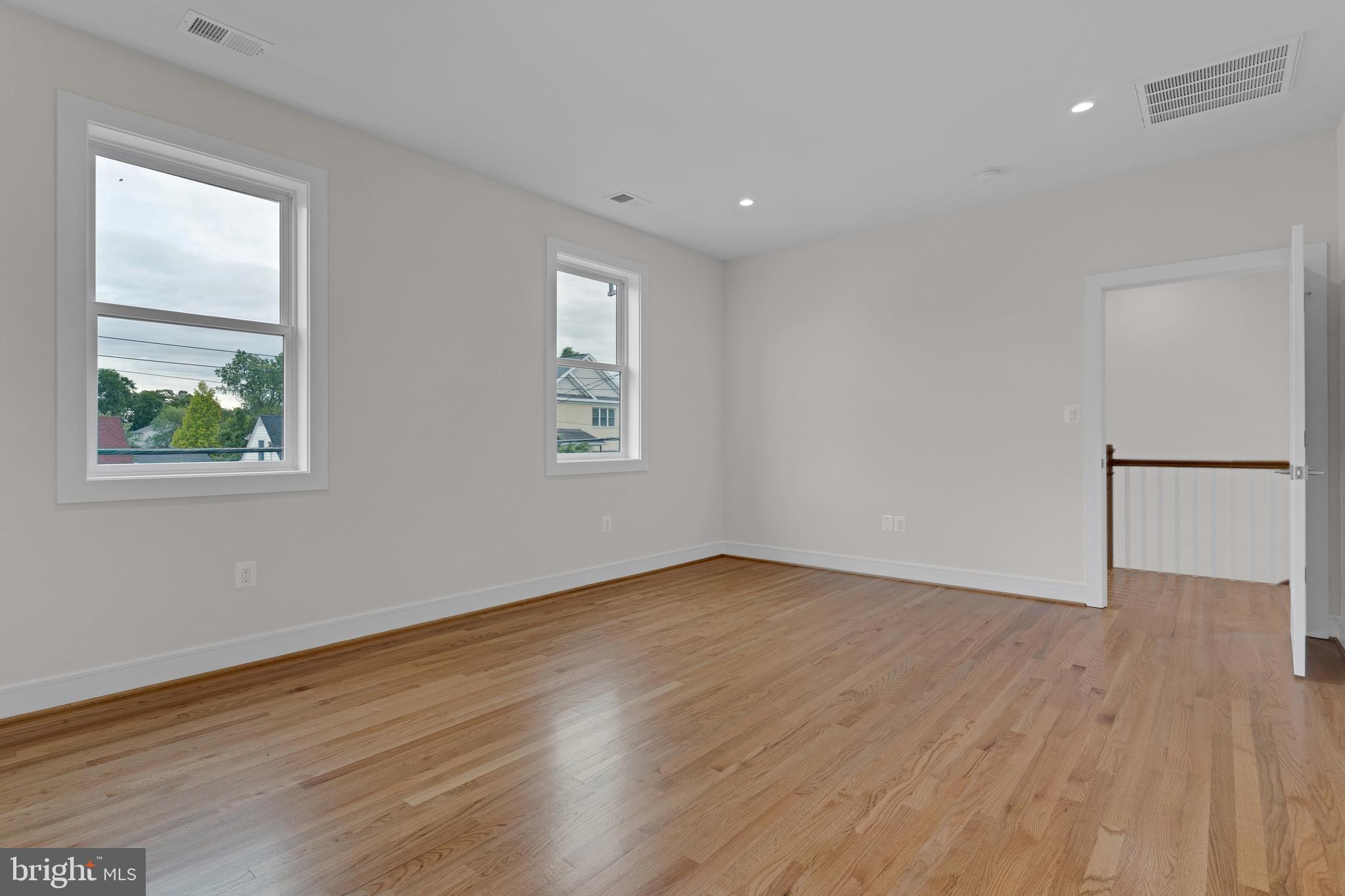 DOUGLAS PARK - Residential