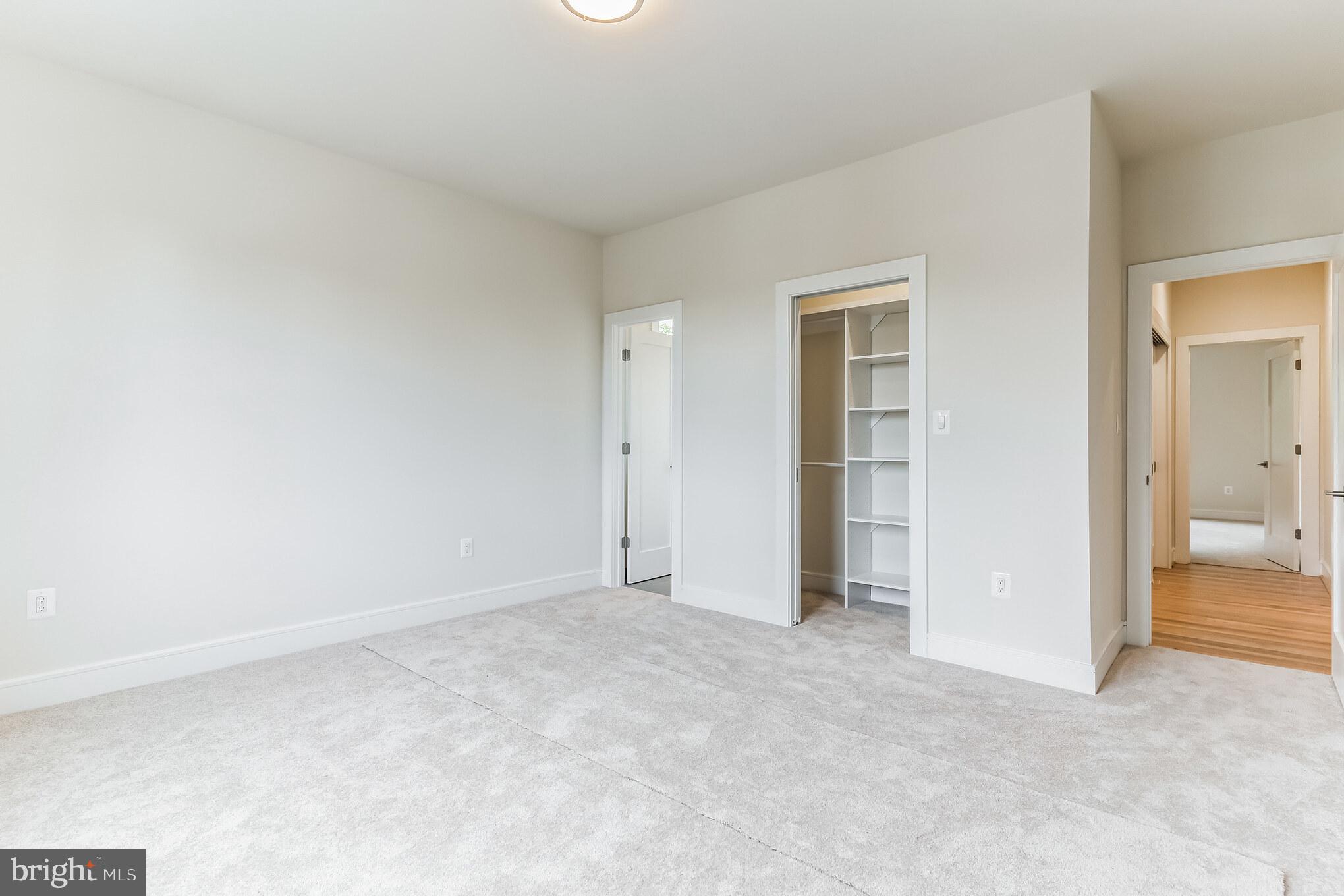 DOUGLAS PARK - Residential