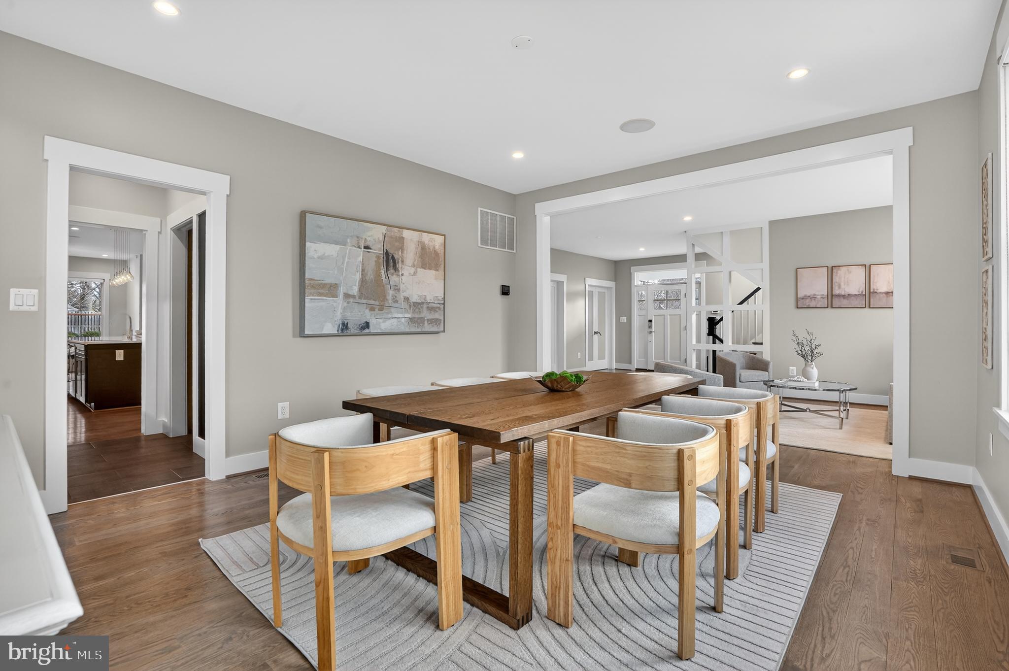 CRESCENT HILLS - Residential