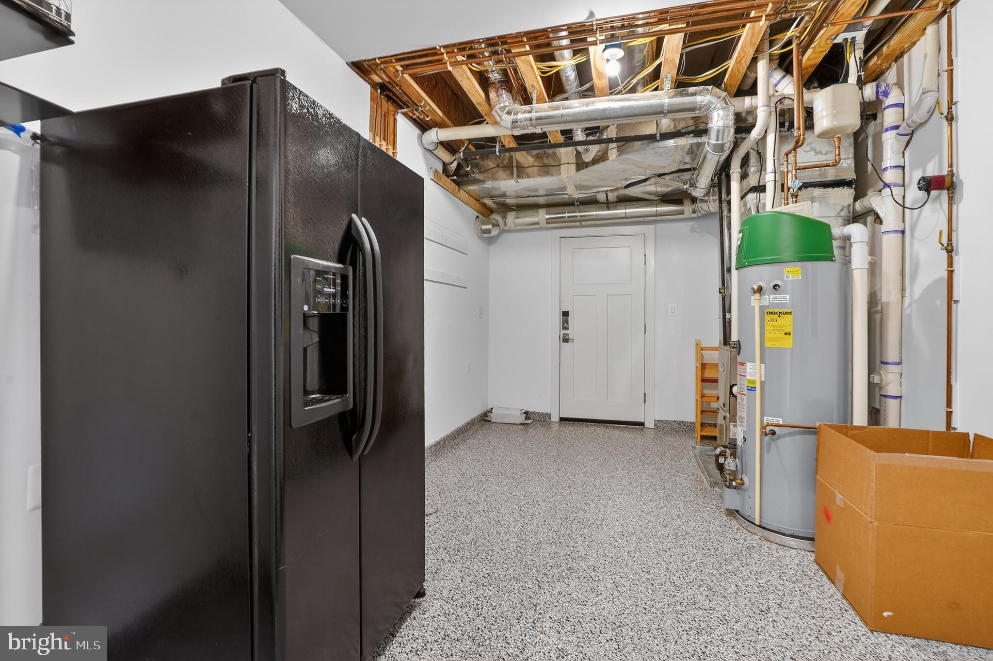 CRESCENT HILLS - Residential