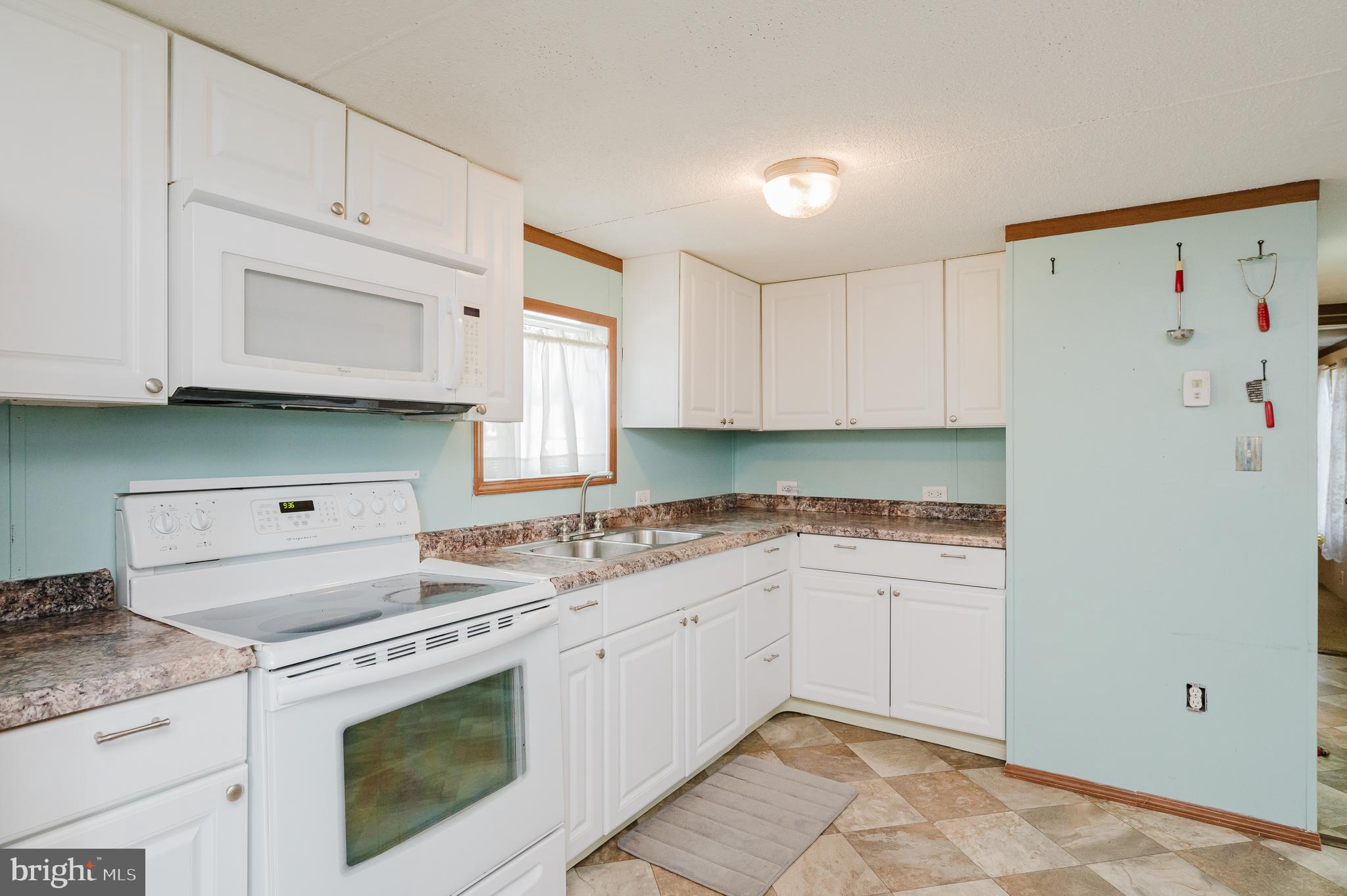 WILLIAMS ESTATES - Residential