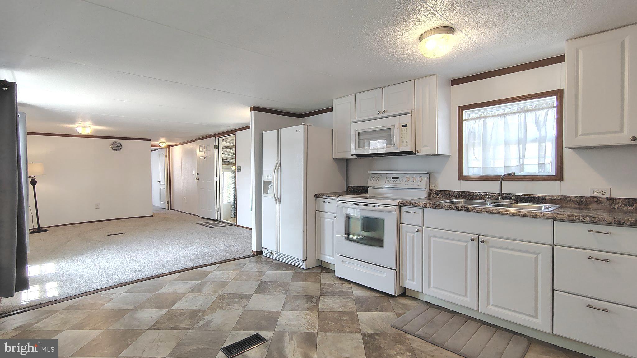 WILLIAMS ESTATES - Residential