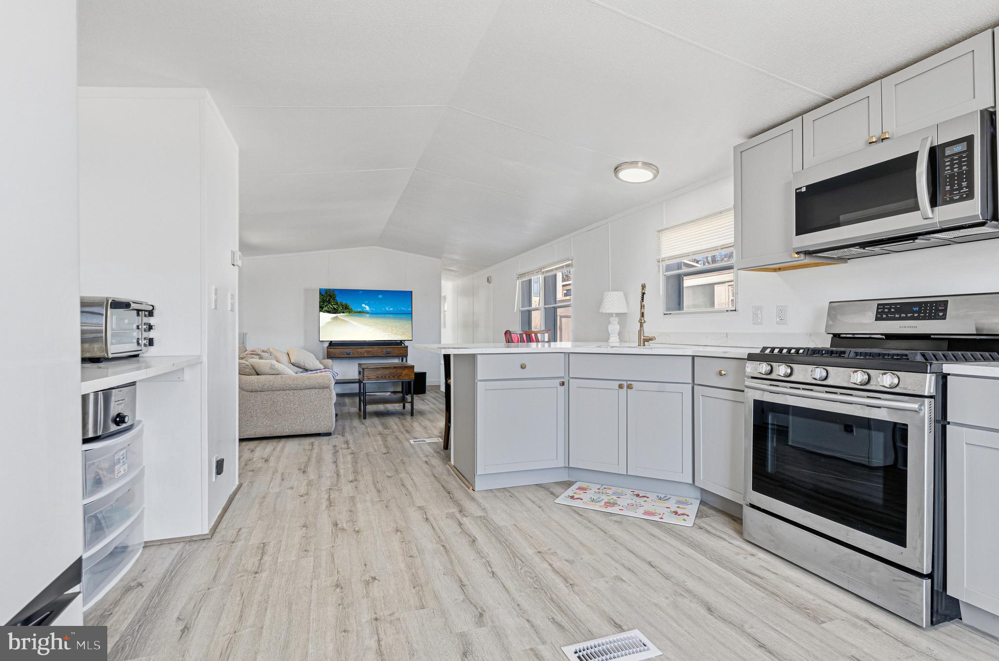 KEN LEE MOBILE HOME PARK - Residential