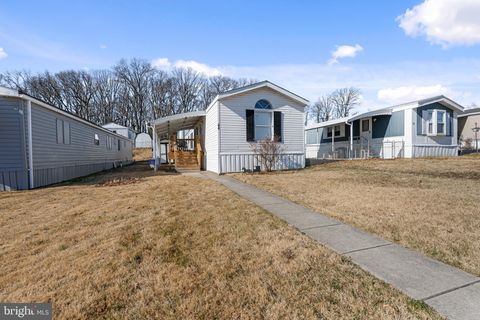 64 ROCKYWOOD LANE ESSEX MD 21221