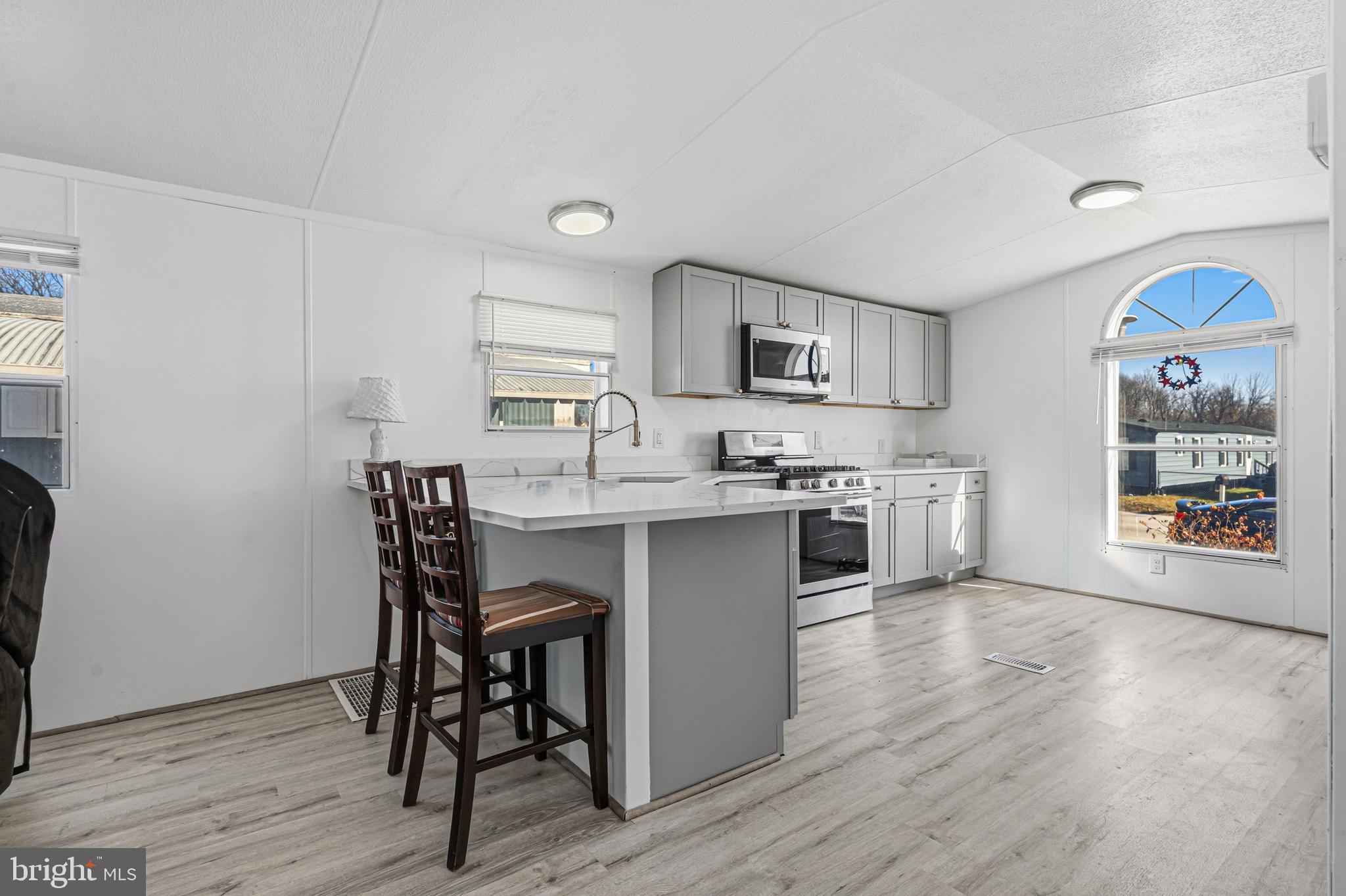 KEN LEE MOBILE HOME PARK - Residential