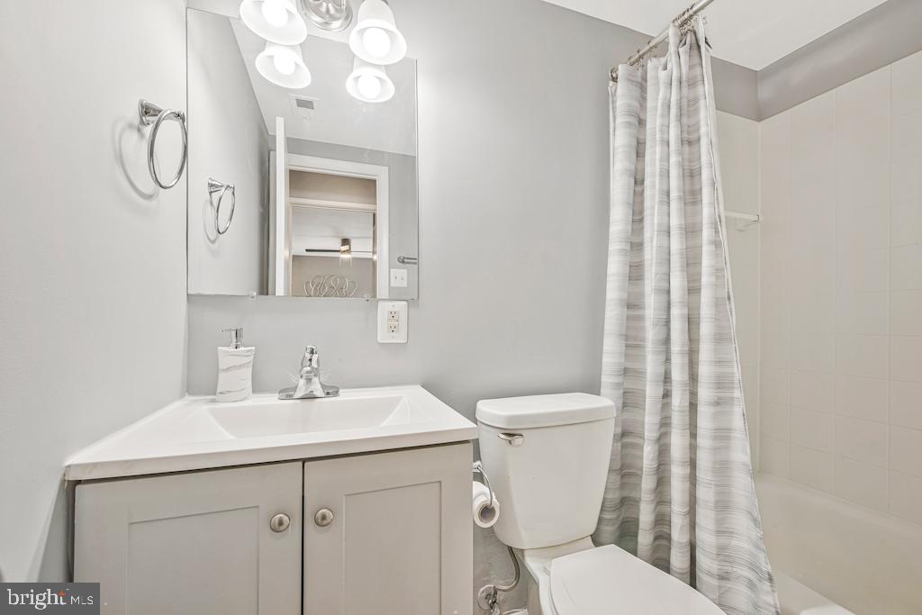 HOLLY HILL CONDOMINIUMS - Residential