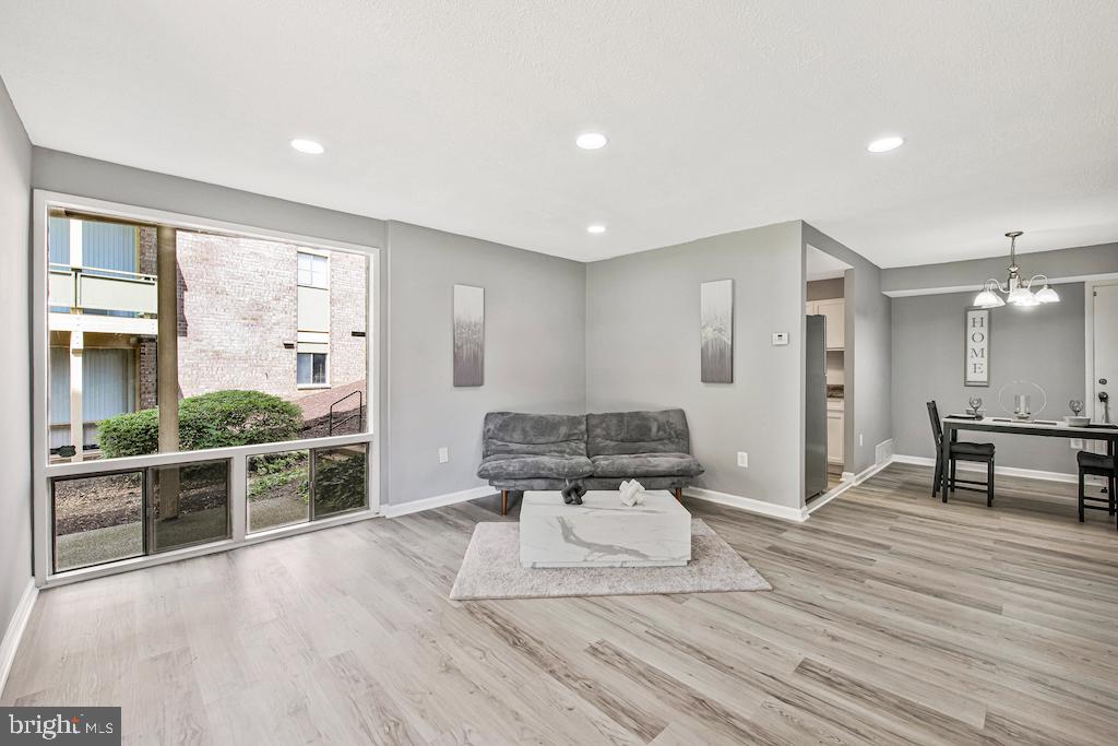 7129 DONNELL PLACE A