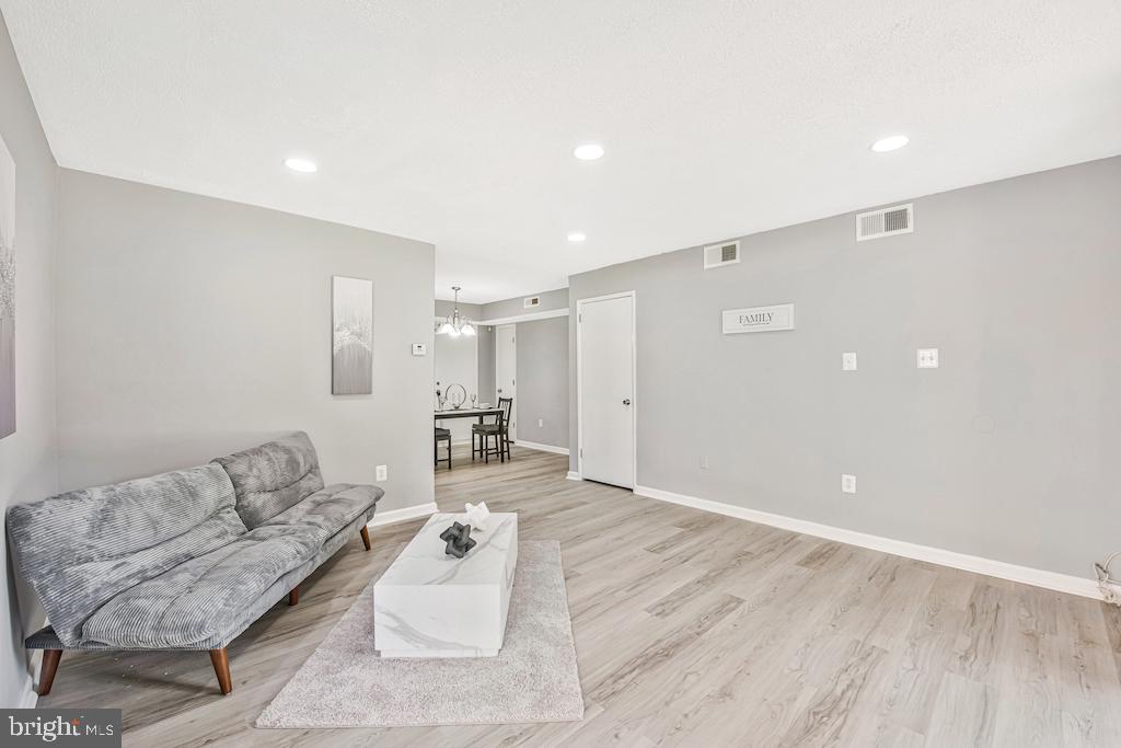 7129 DONNELL PLACE A