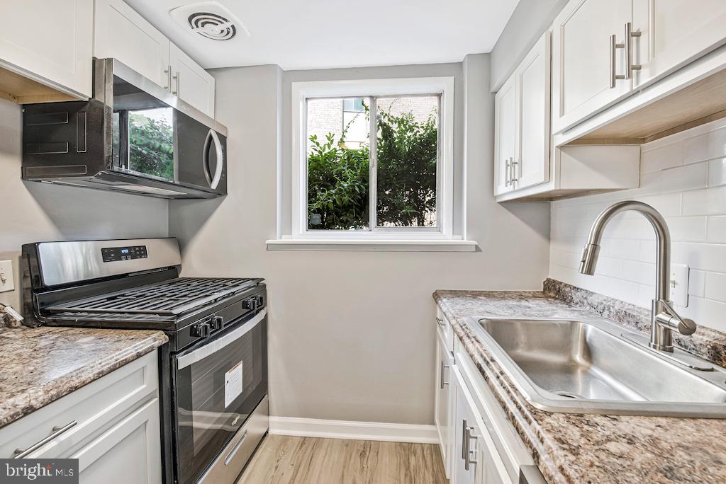 HOLLY HILL CONDOMINIUMS - Residential