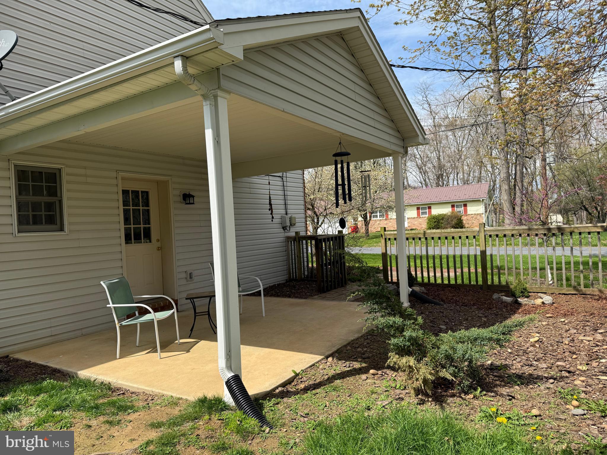 195 E YELLOWBREECHES ROAD