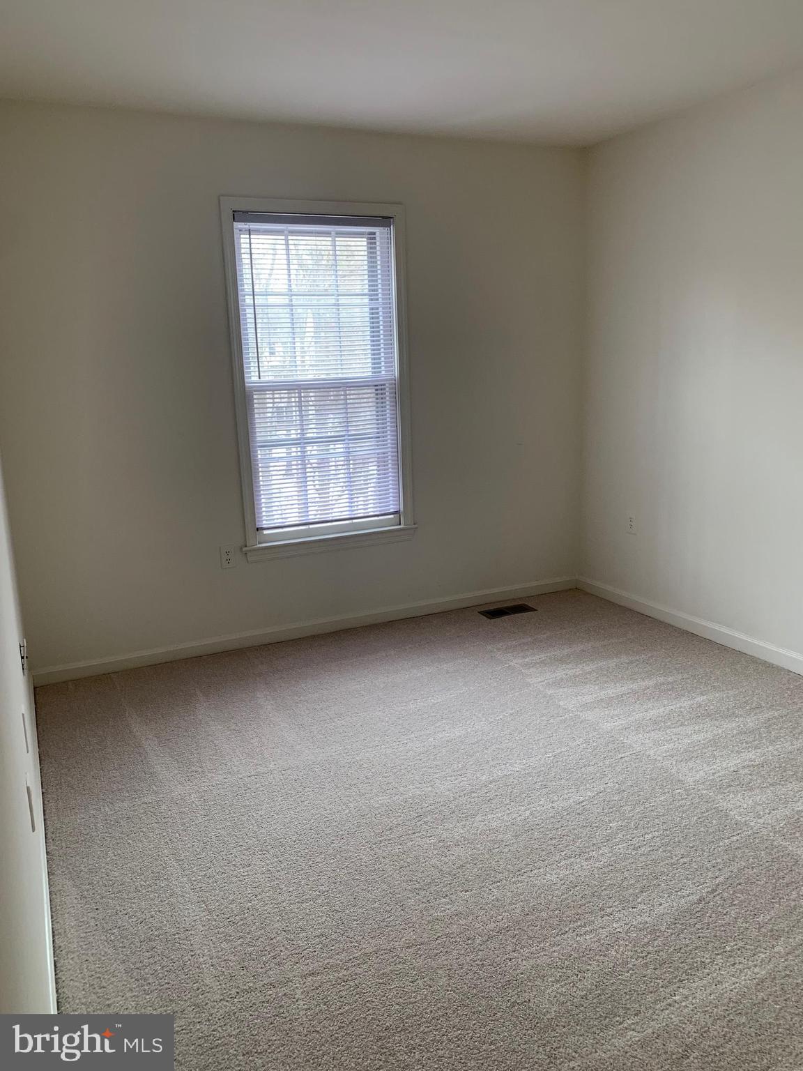 COLONY PARK - Residential Lease