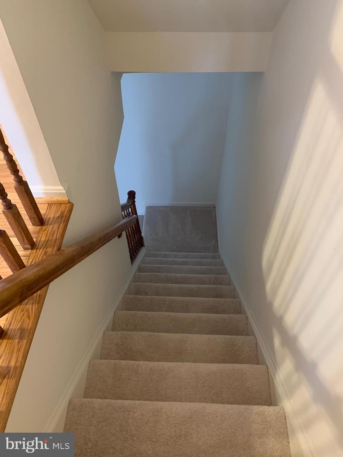 COLONY PARK - Residential Lease