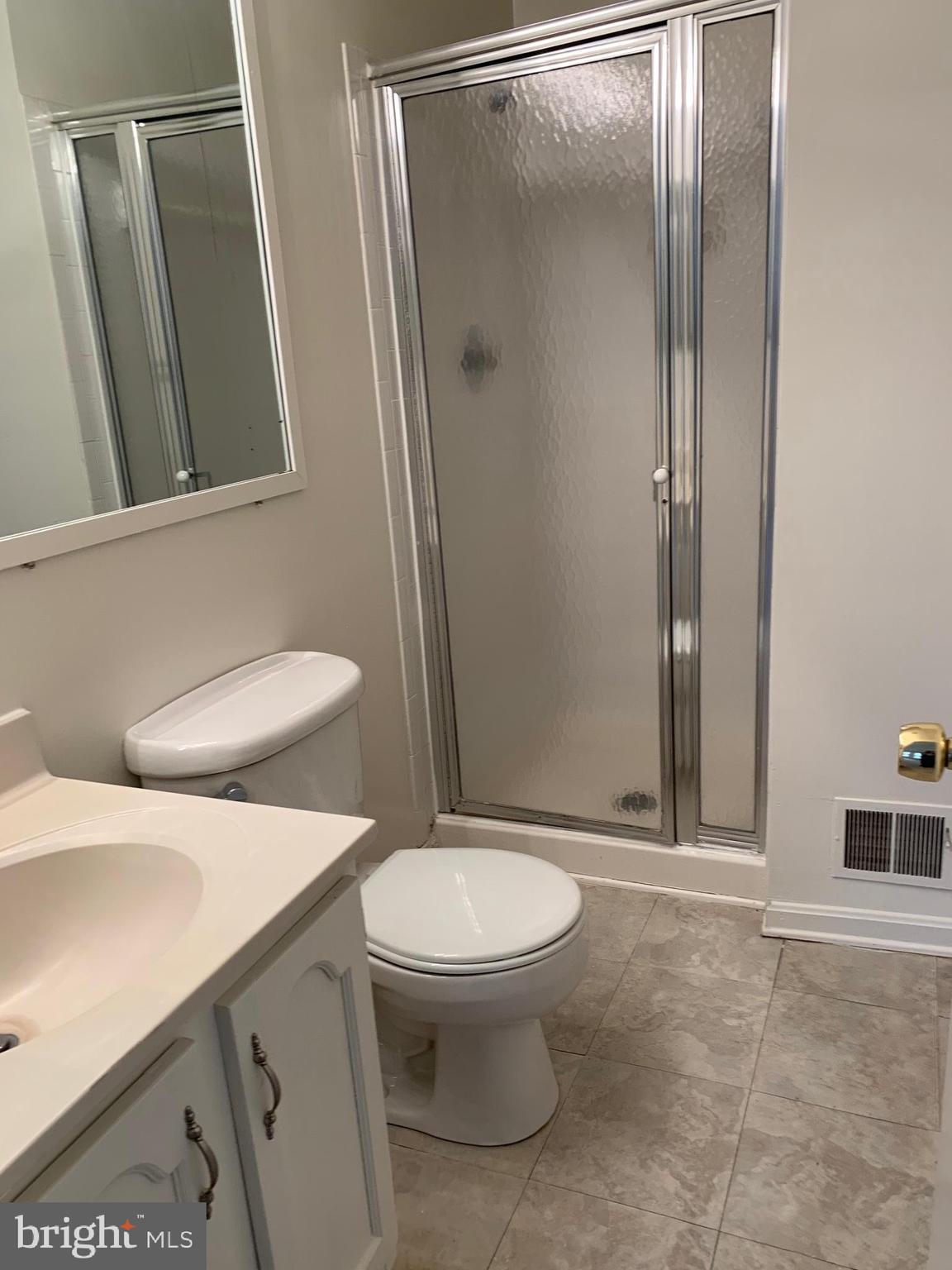 COLONY PARK - Residential Lease