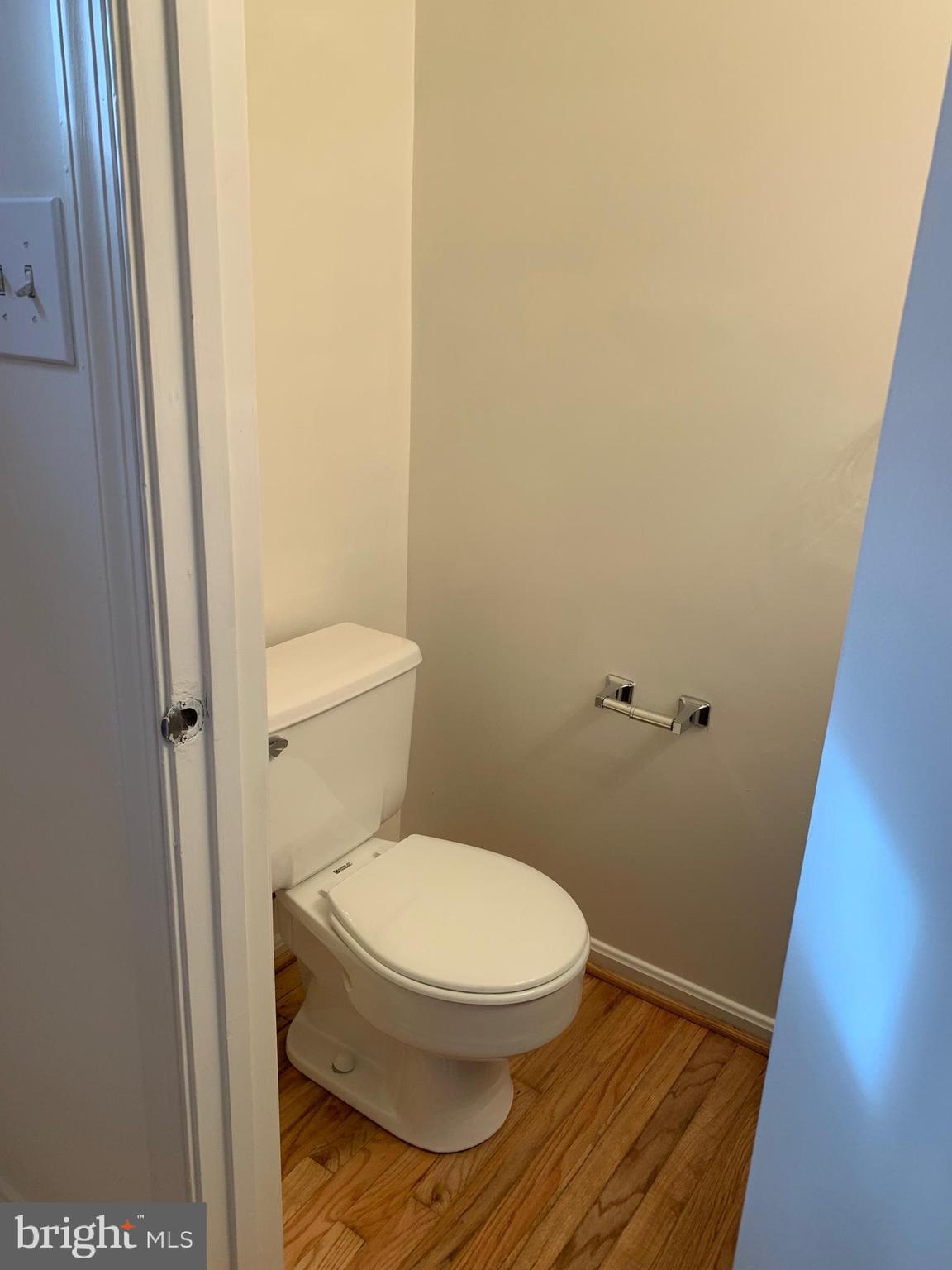 COLONY PARK - Residential Lease