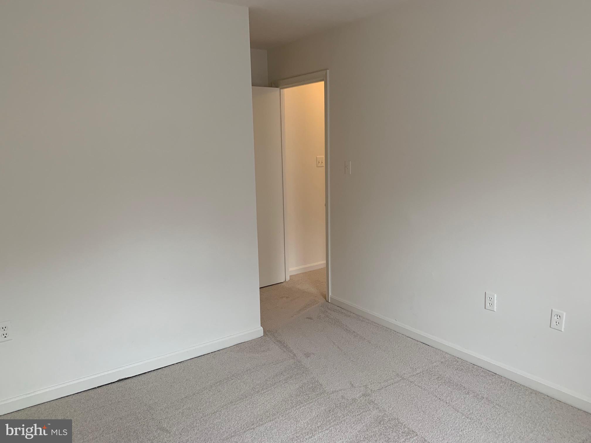 COLONY PARK - Residential Lease