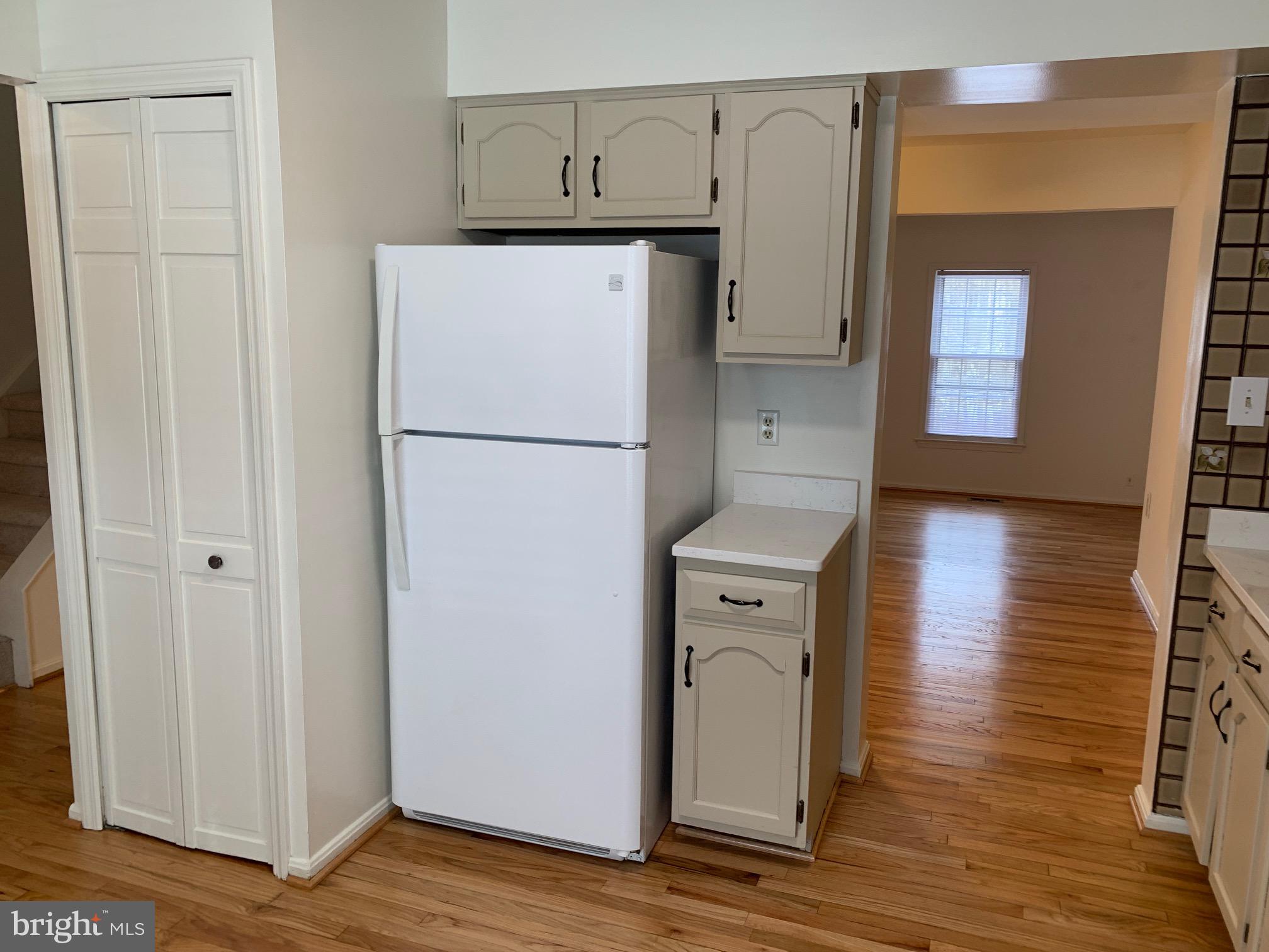 COLONY PARK - Residential Lease