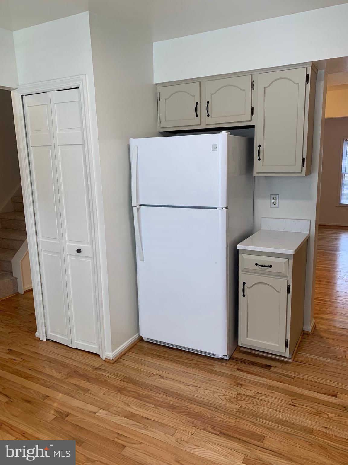 COLONY PARK - Residential Lease