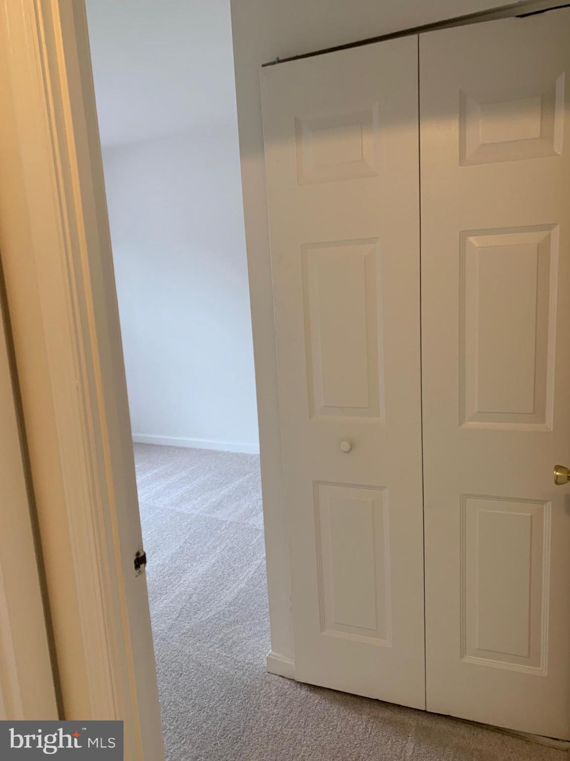 COLONY PARK - Residential Lease