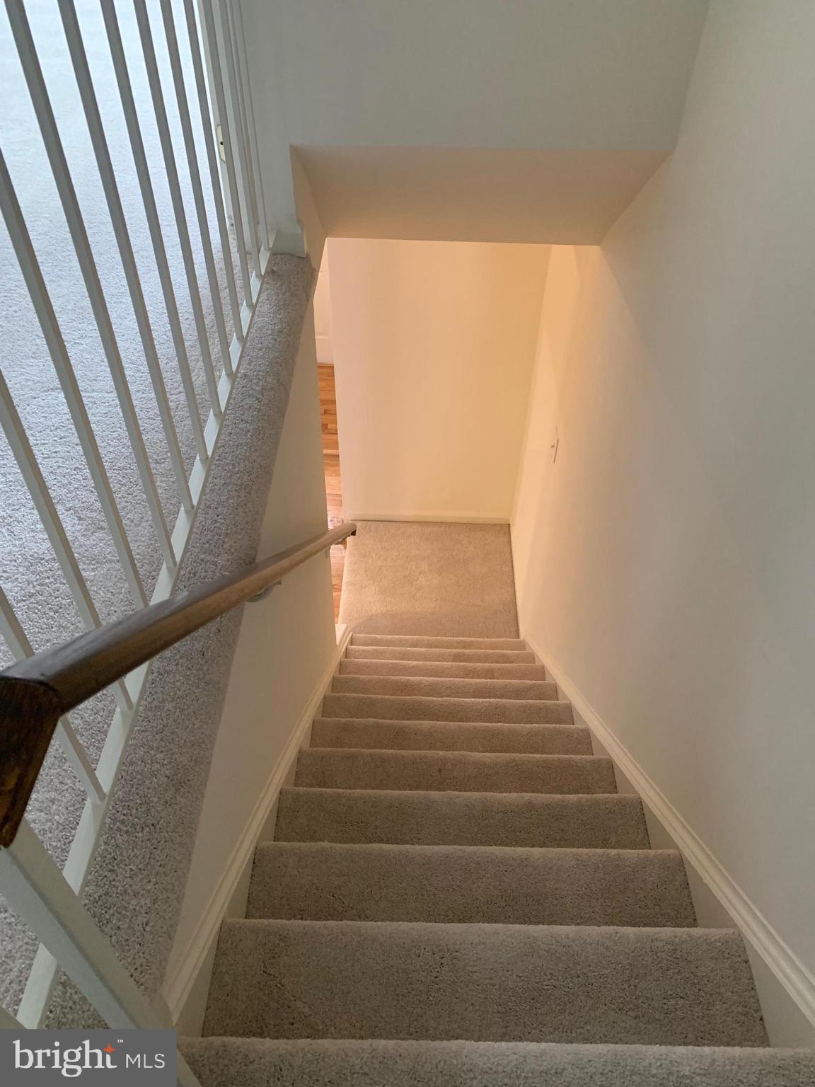 COLONY PARK - Residential Lease