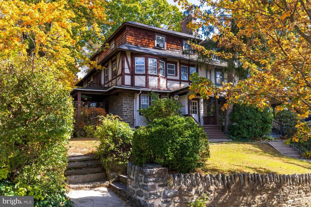 Photo of 304 Florence Avenue, JENKINTOWN, PA 19046 (MLS # PAMC2159918)