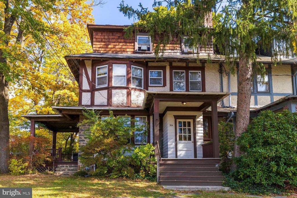 Photo of 304 Florence Avenue, JENKINTOWN, PA 19046 (MLS # PAMC2159918)