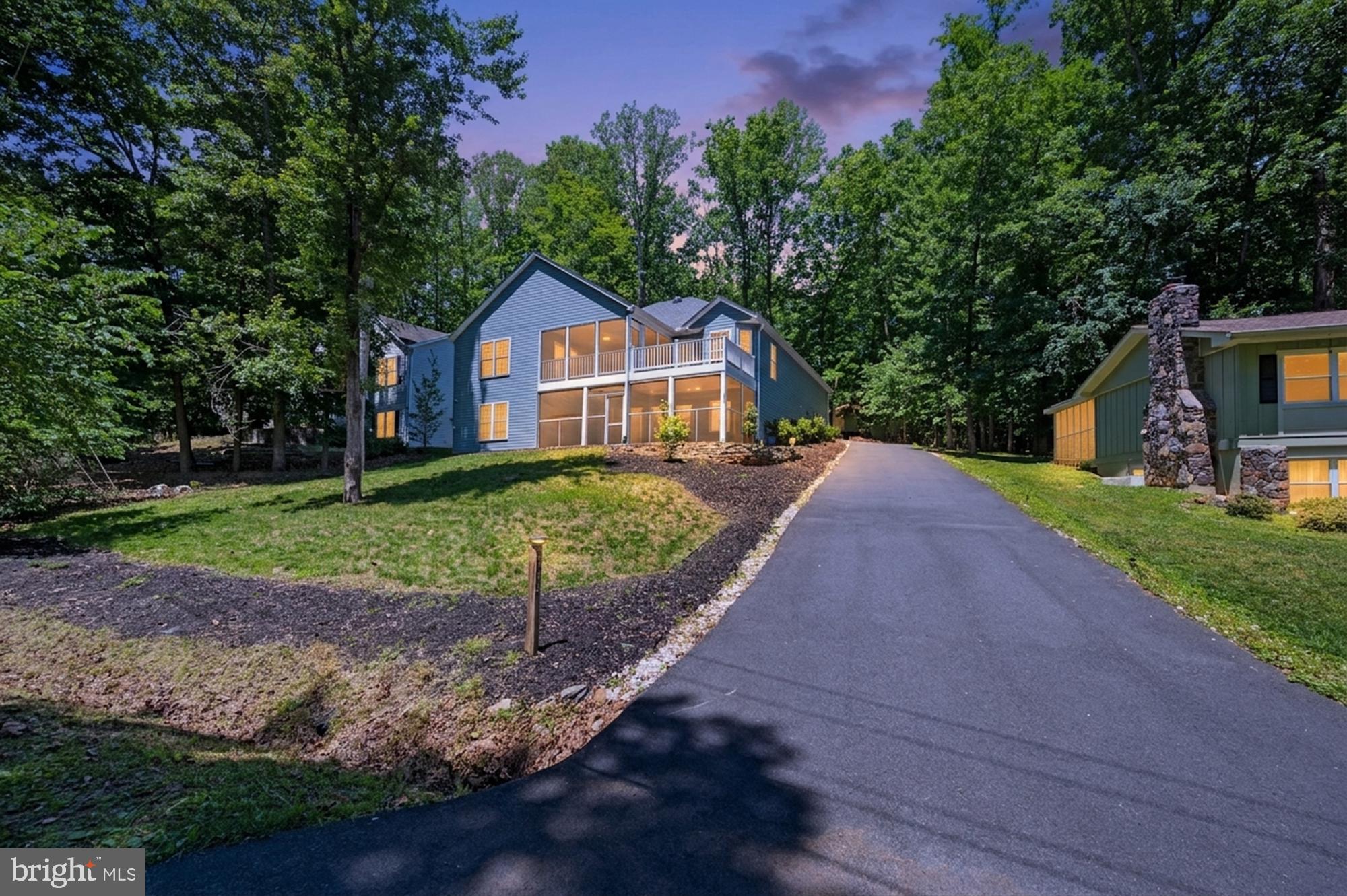 708 EASTOVER PKWY