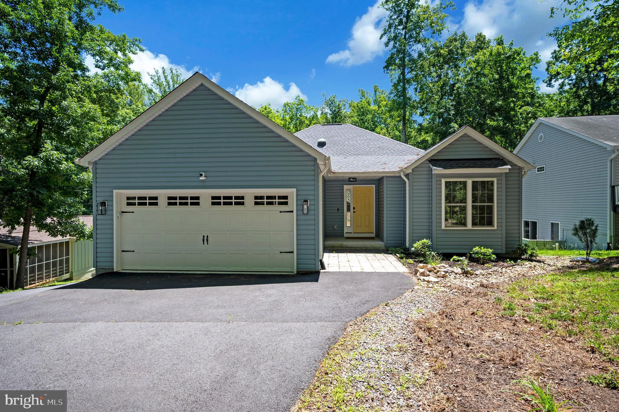 708 Eastover Pkwy Pkwy