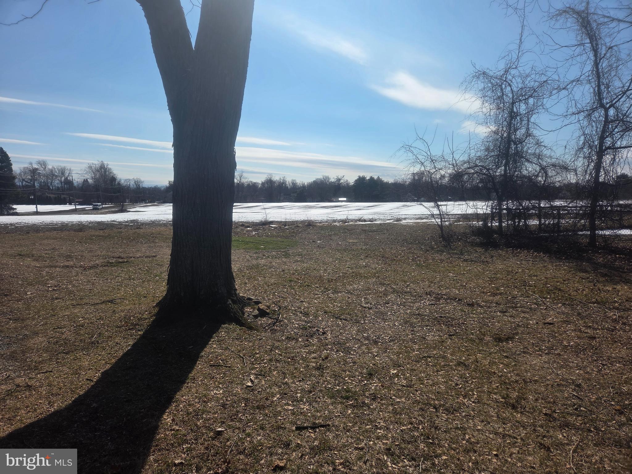 4881 CROSS-HAM SQUARE