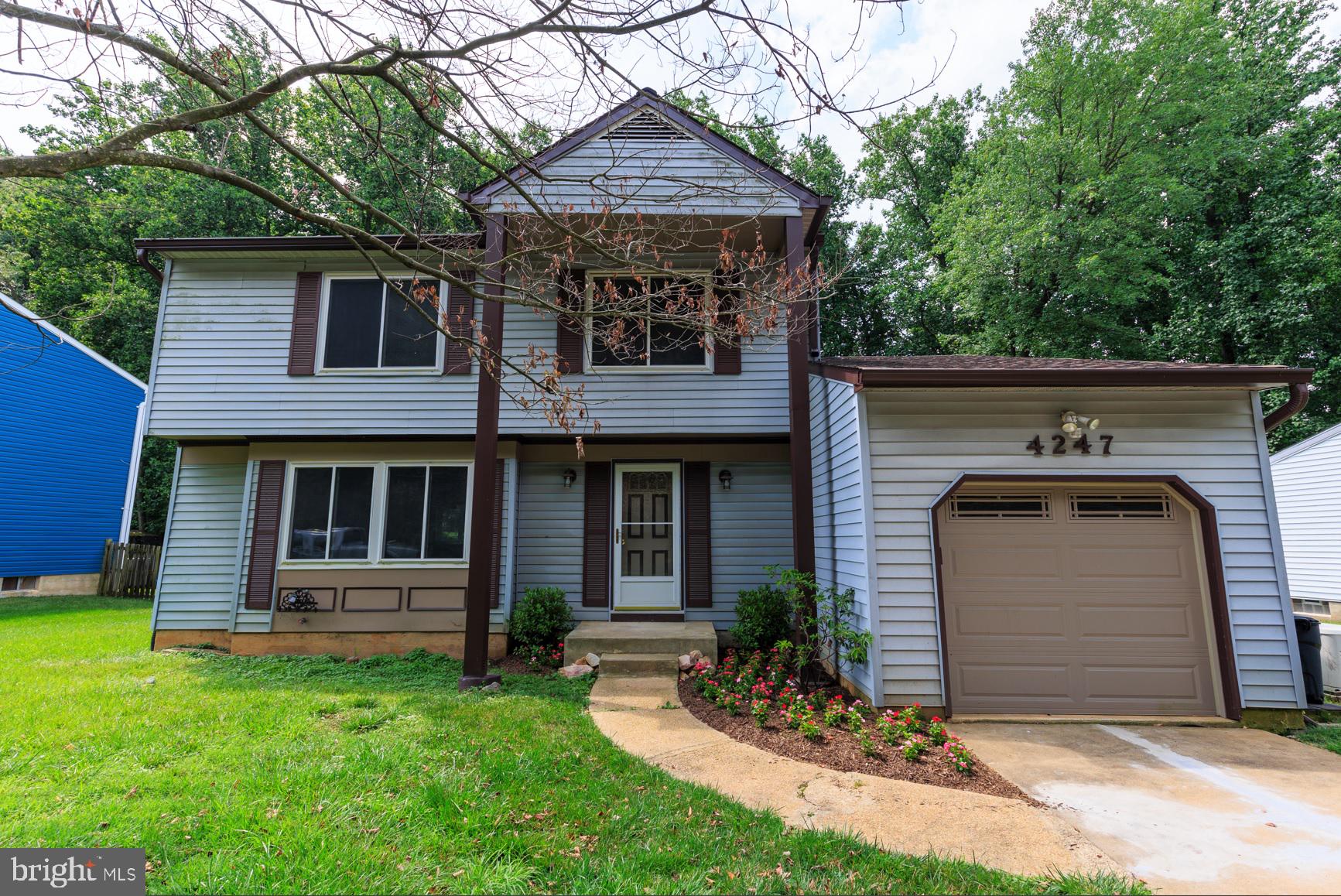 OLDE MILL ESTATES - Residential