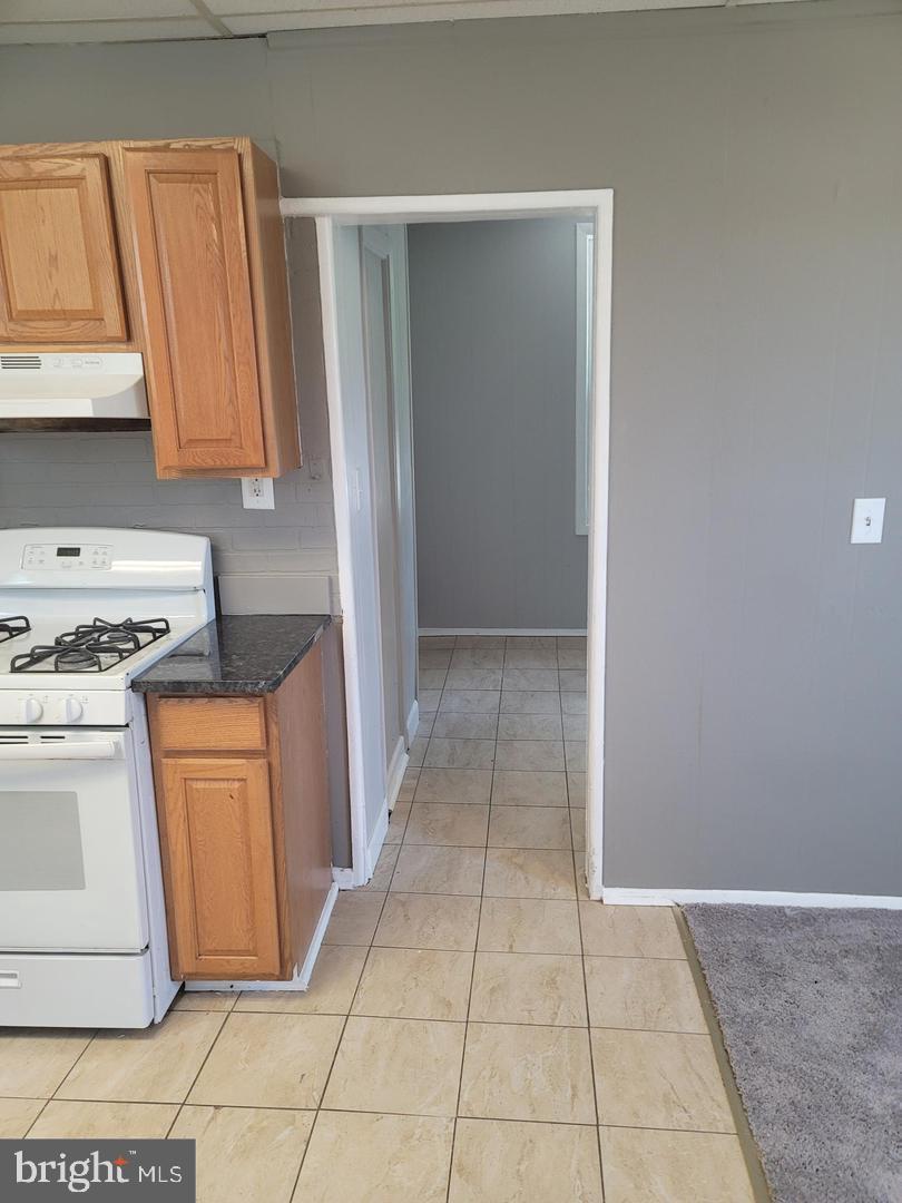 212 RANCOCAS ROAD 1/2