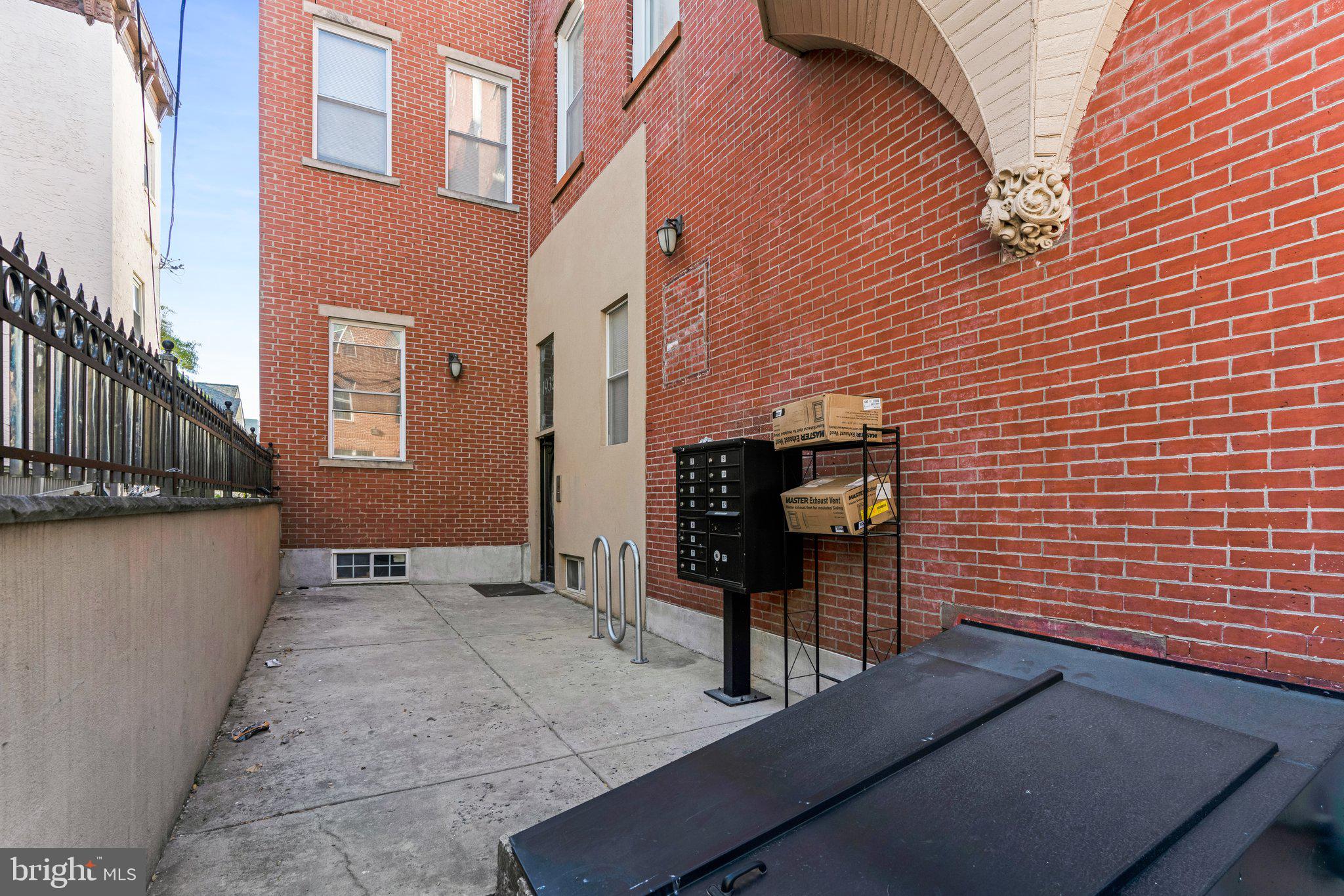 TEMPLE UNIVERSITY - Residential Lease