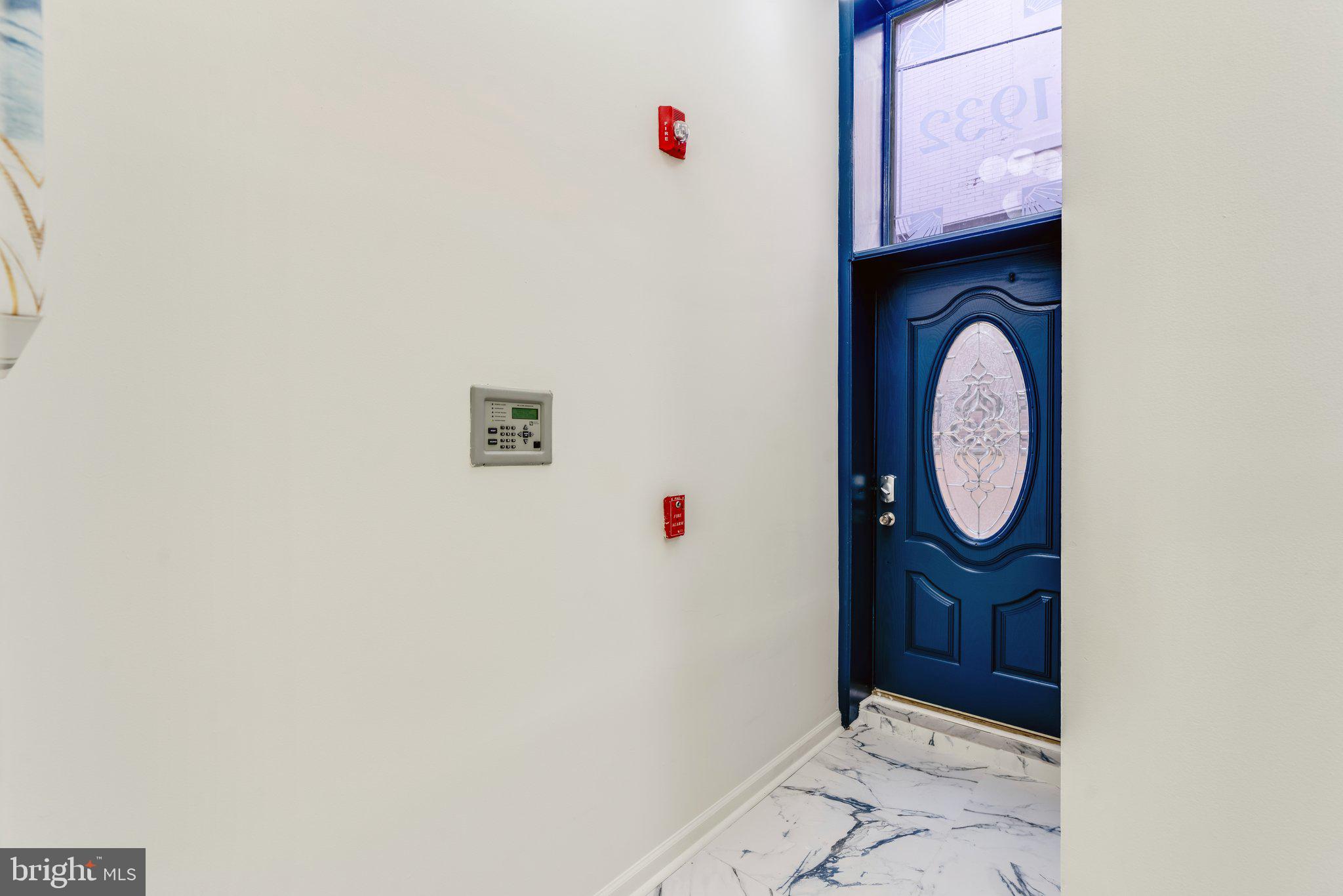 TEMPLE UNIVERSITY - Residential Lease