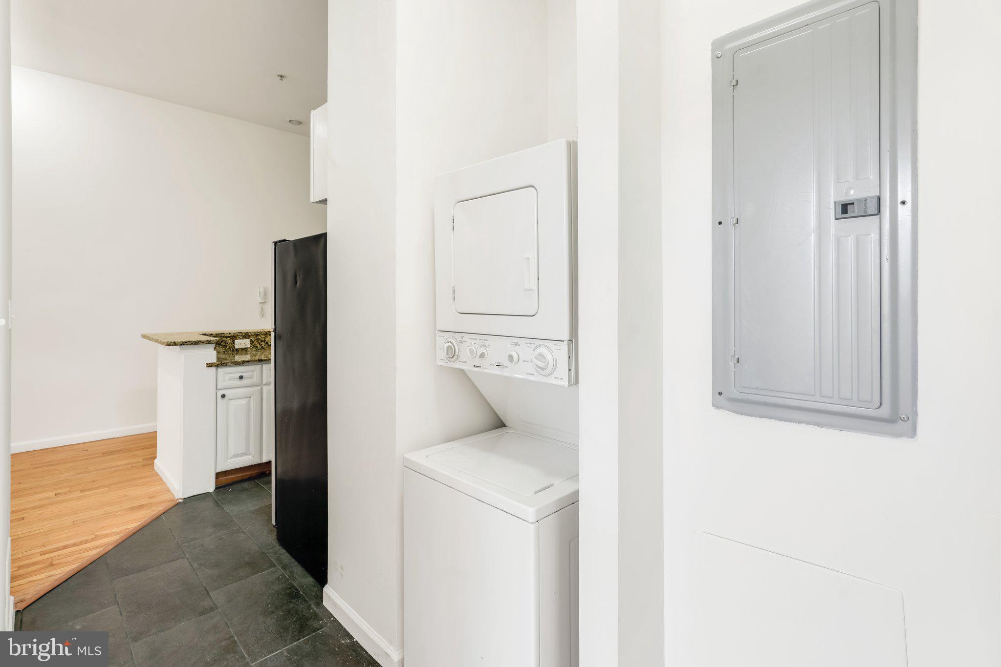 TEMPLE UNIVERSITY - Residential Lease