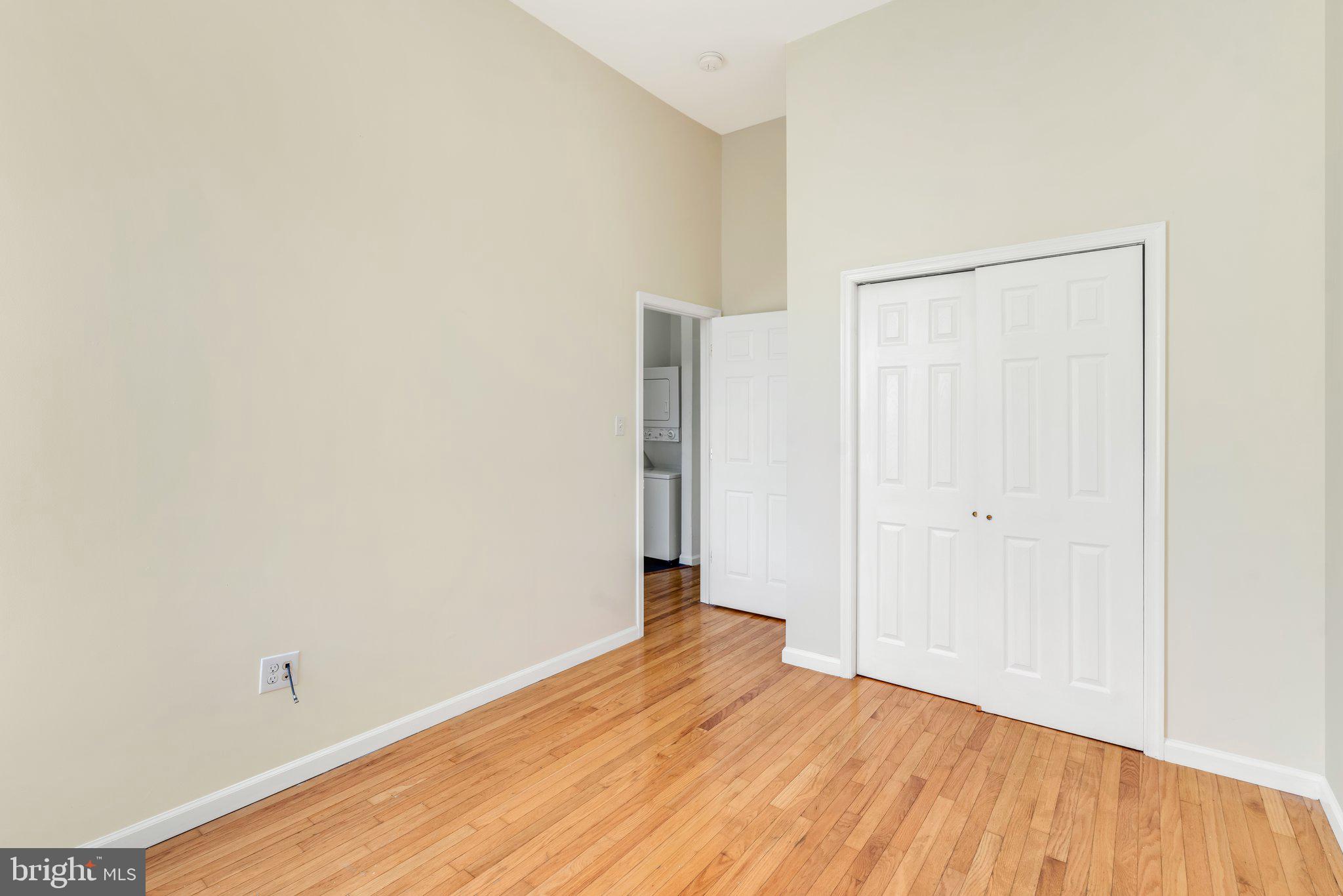TEMPLE UNIVERSITY - Residential Lease
