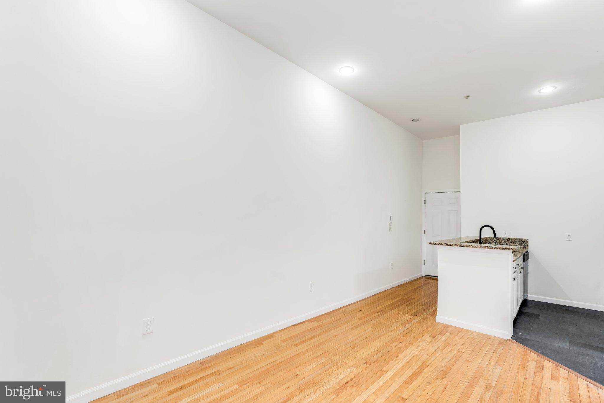 TEMPLE UNIVERSITY - Residential Lease