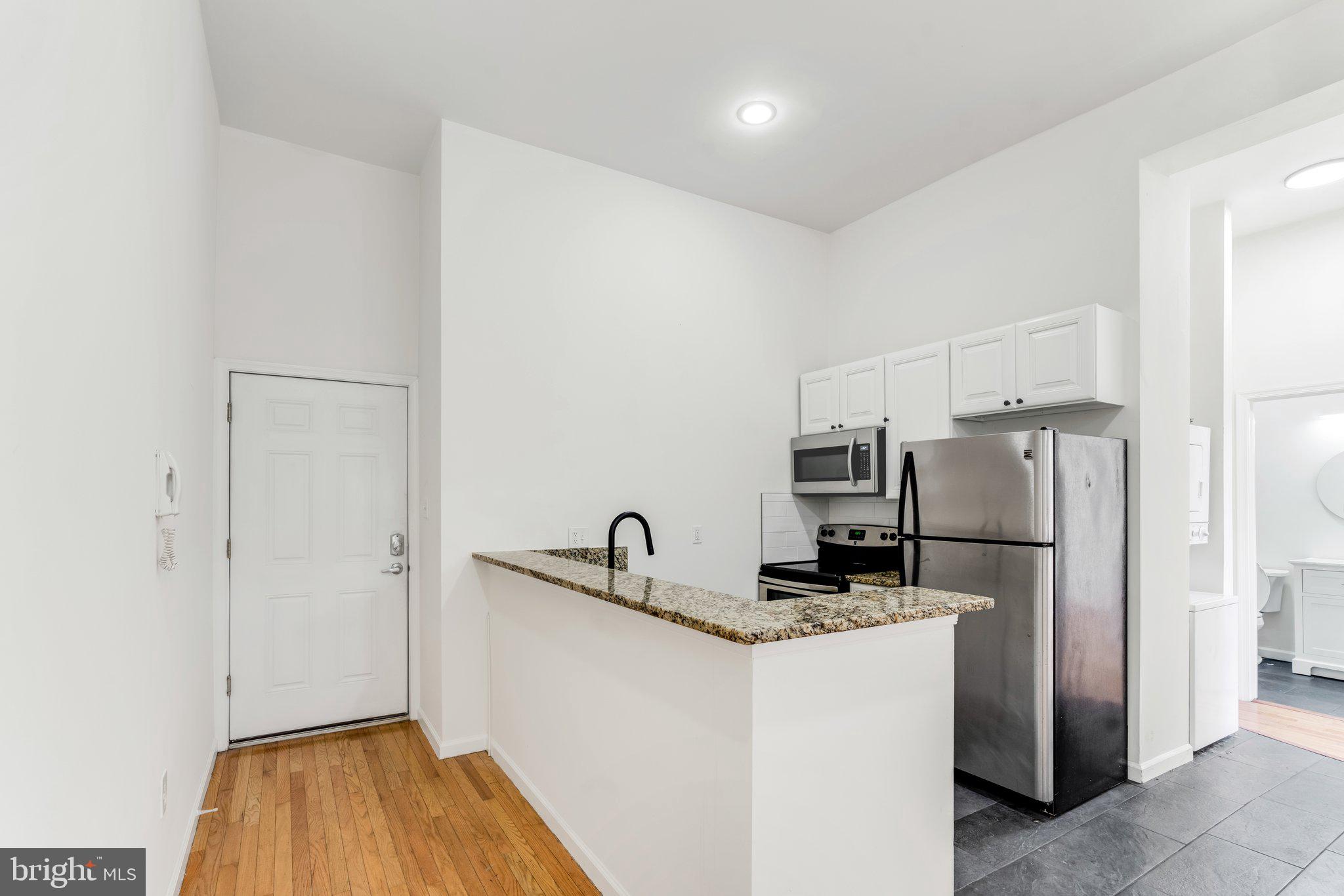 TEMPLE UNIVERSITY - Residential Lease