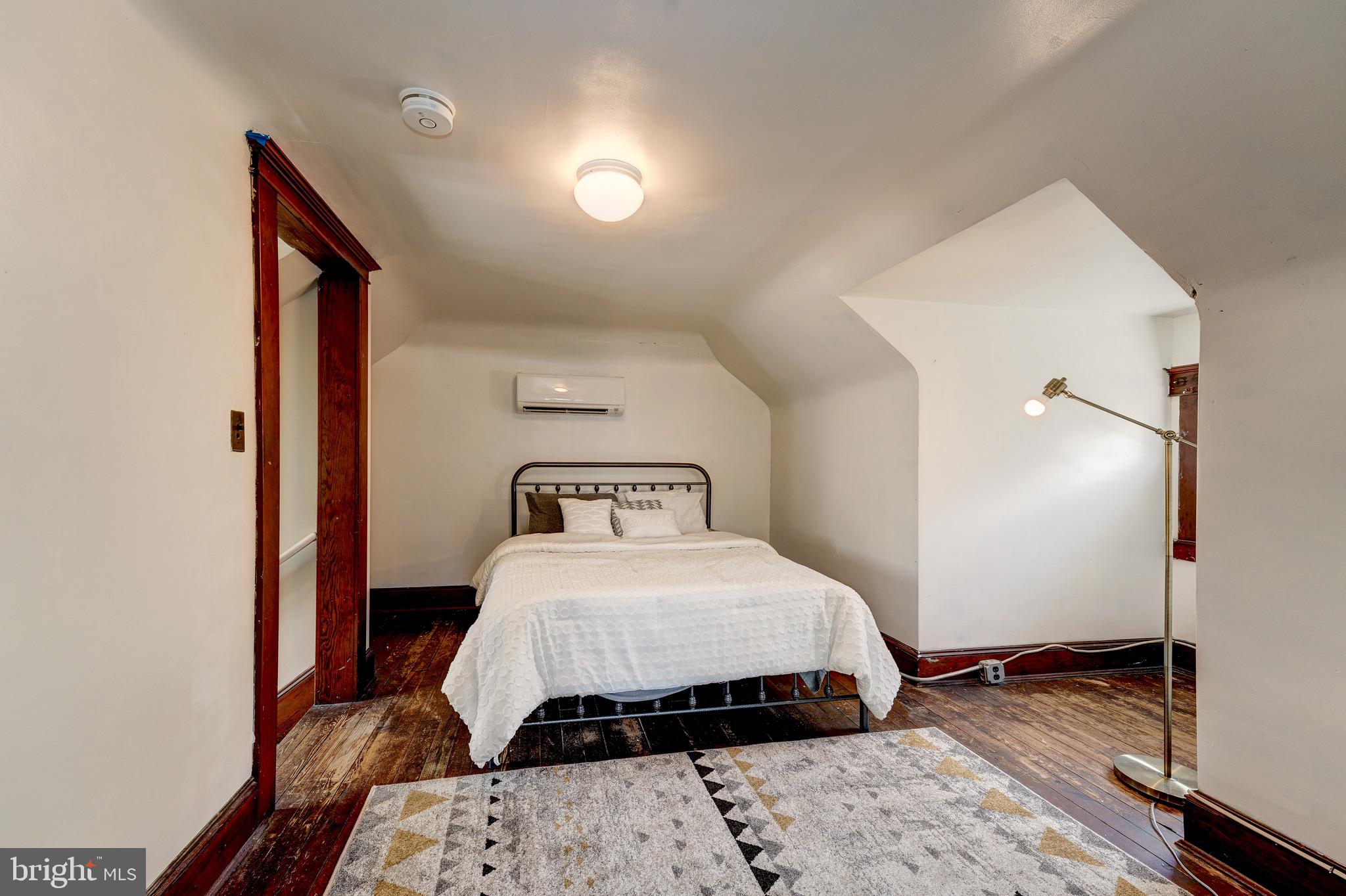 GLEN BURNIE - Residential