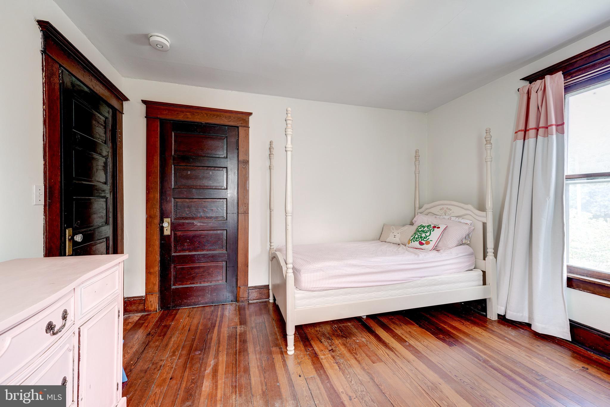 GLEN BURNIE - Residential