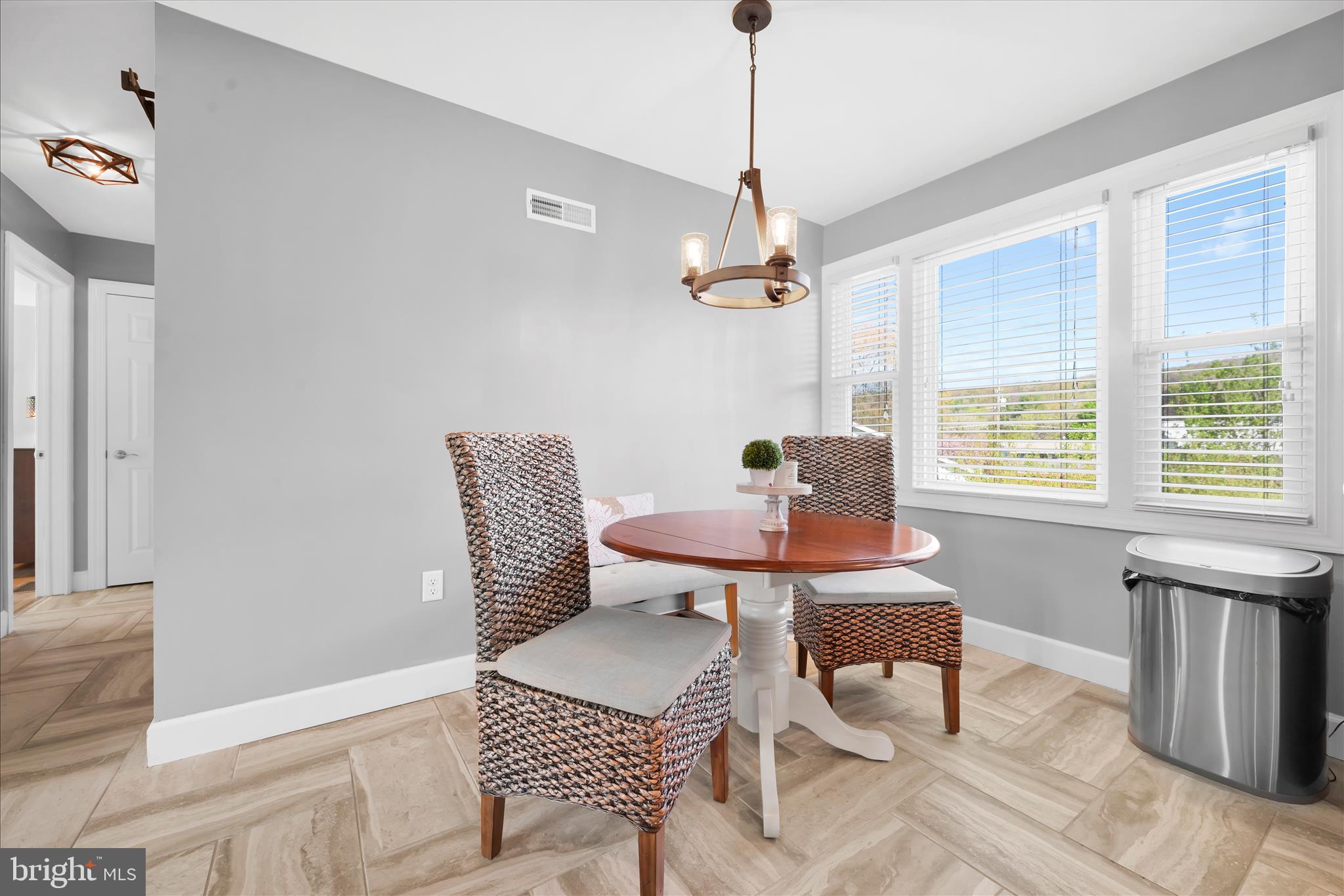 CRESSWELL ACRES - Residential