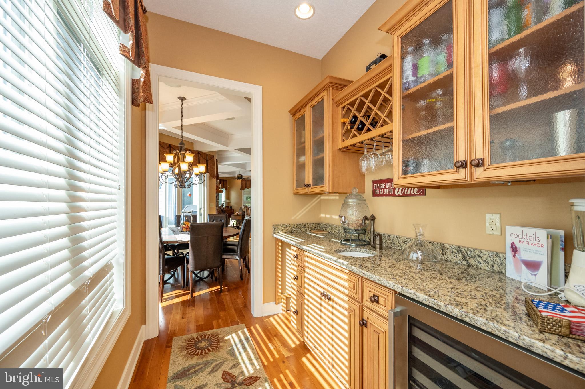 SANDY BEACH - Residential