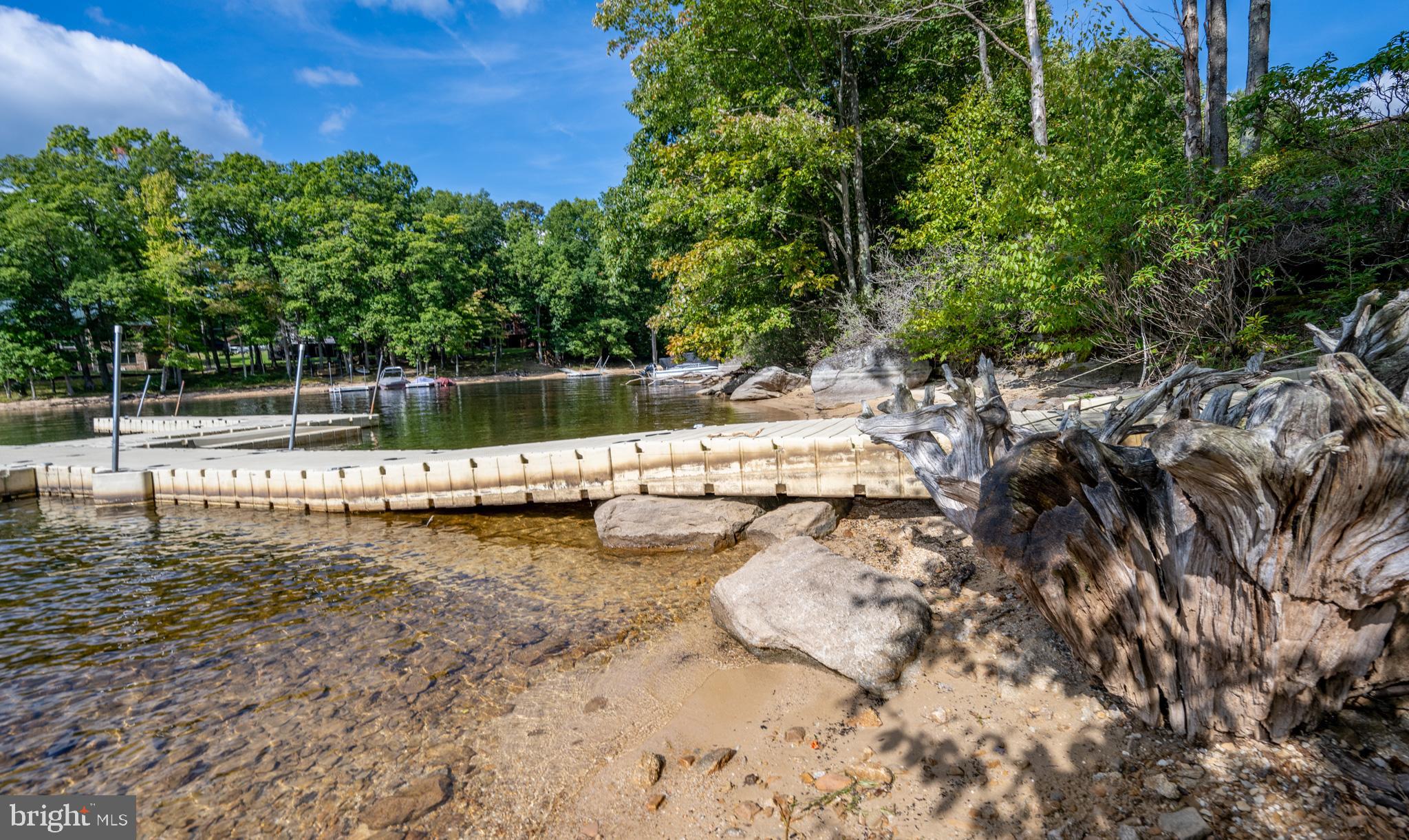 SANDY BEACH - Residential