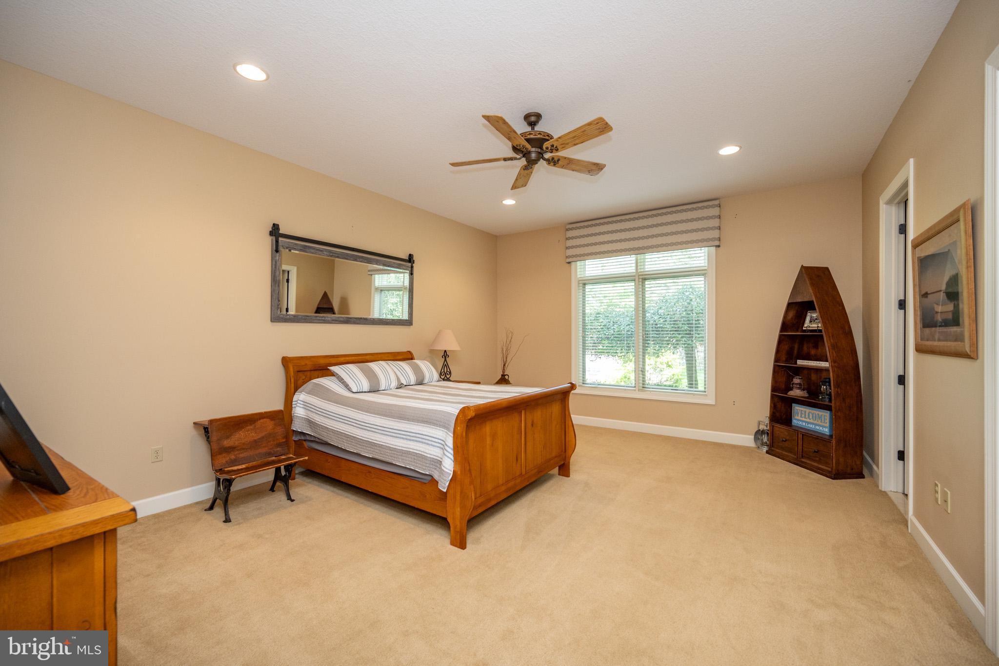 SANDY BEACH - Residential